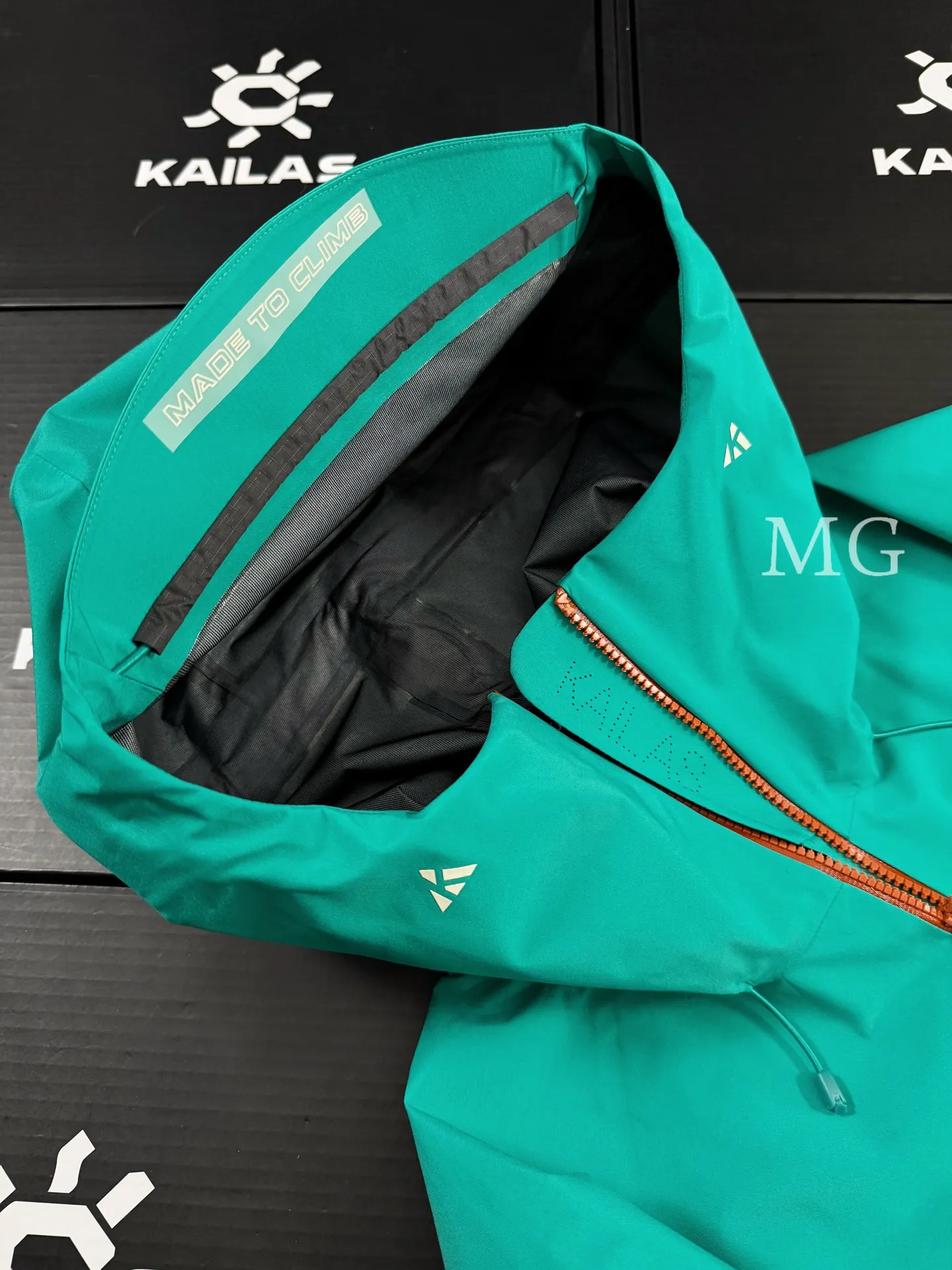 MONT-X Waterproof Hardshell Mountain Jacket D44020766 — view 5
