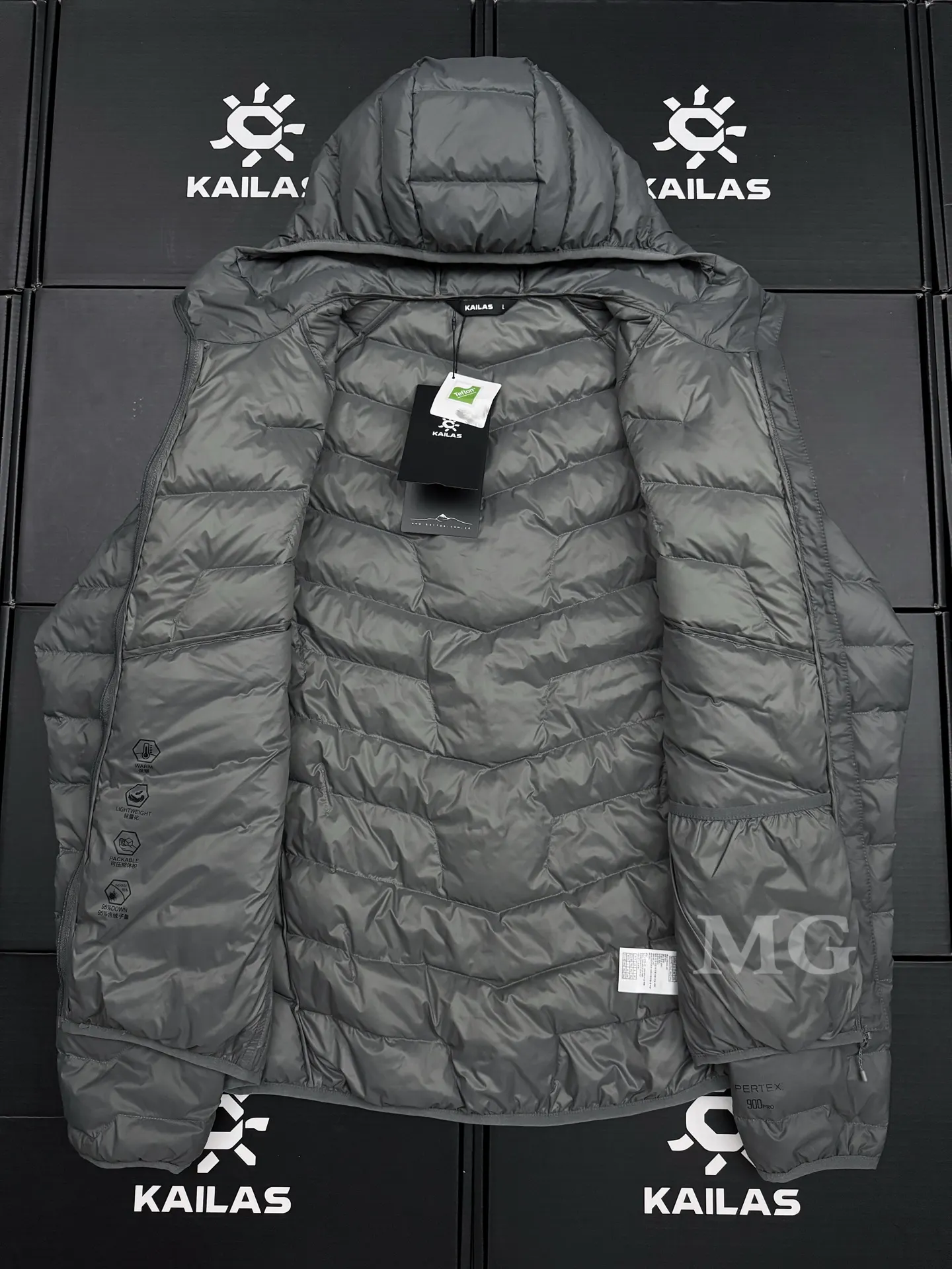GT Zero 900FP Lightweight Hooded Down Jacket D44020692 — view 7