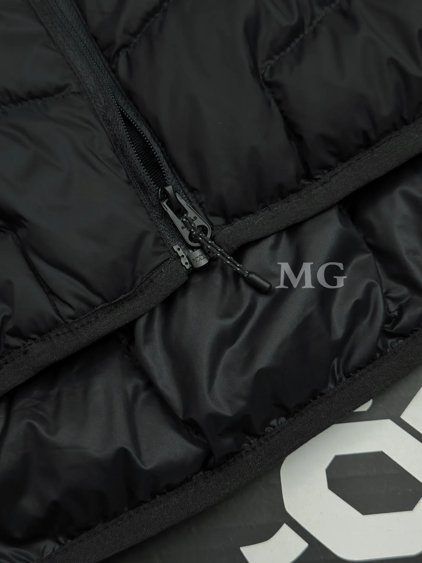 GT Zero Lightweight Hooded Down Puffer Jacket D44020689 — view 7