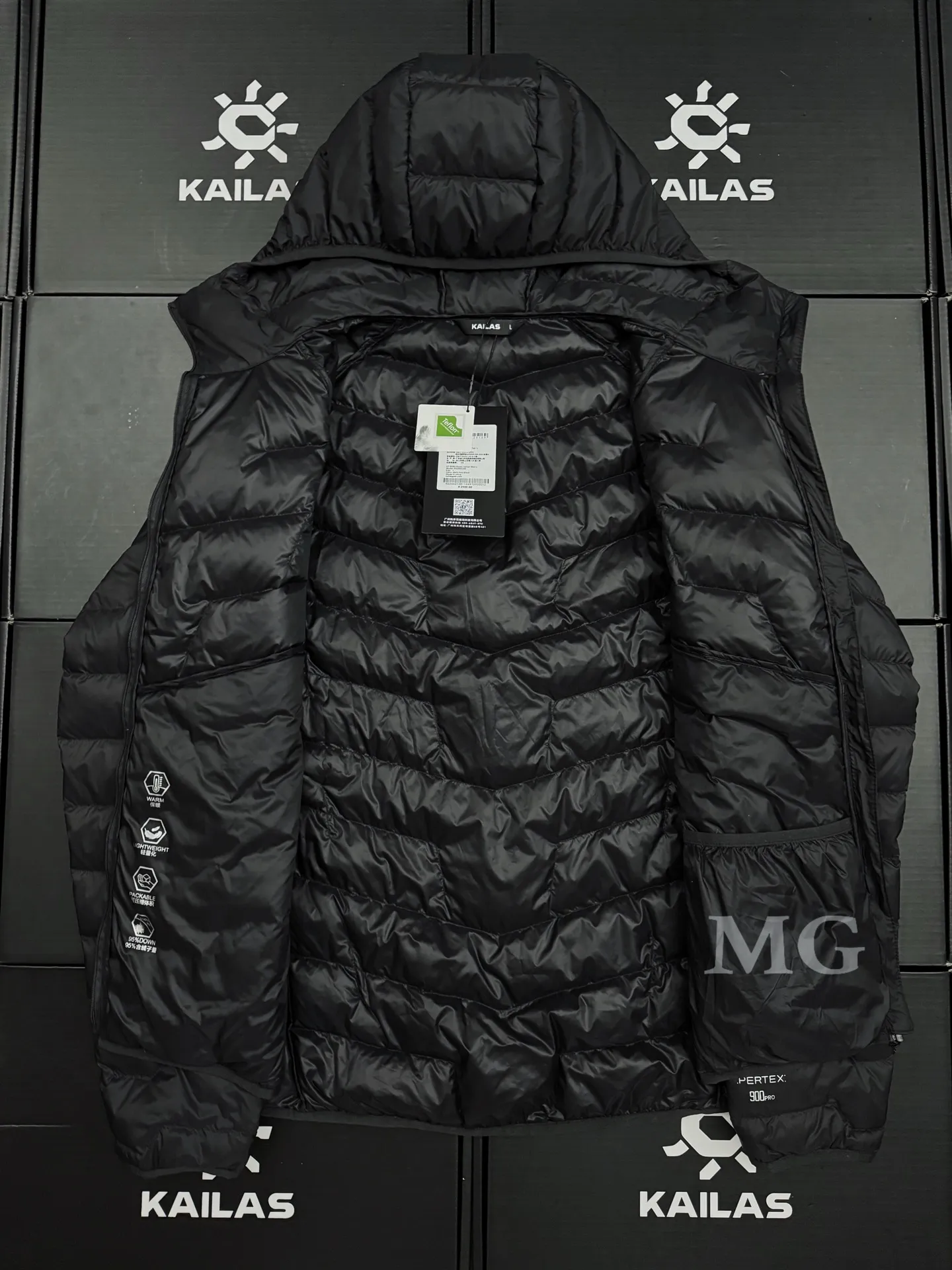 GT Zero Lightweight Hooded Down Puffer Jacket D44020689 — view 8
