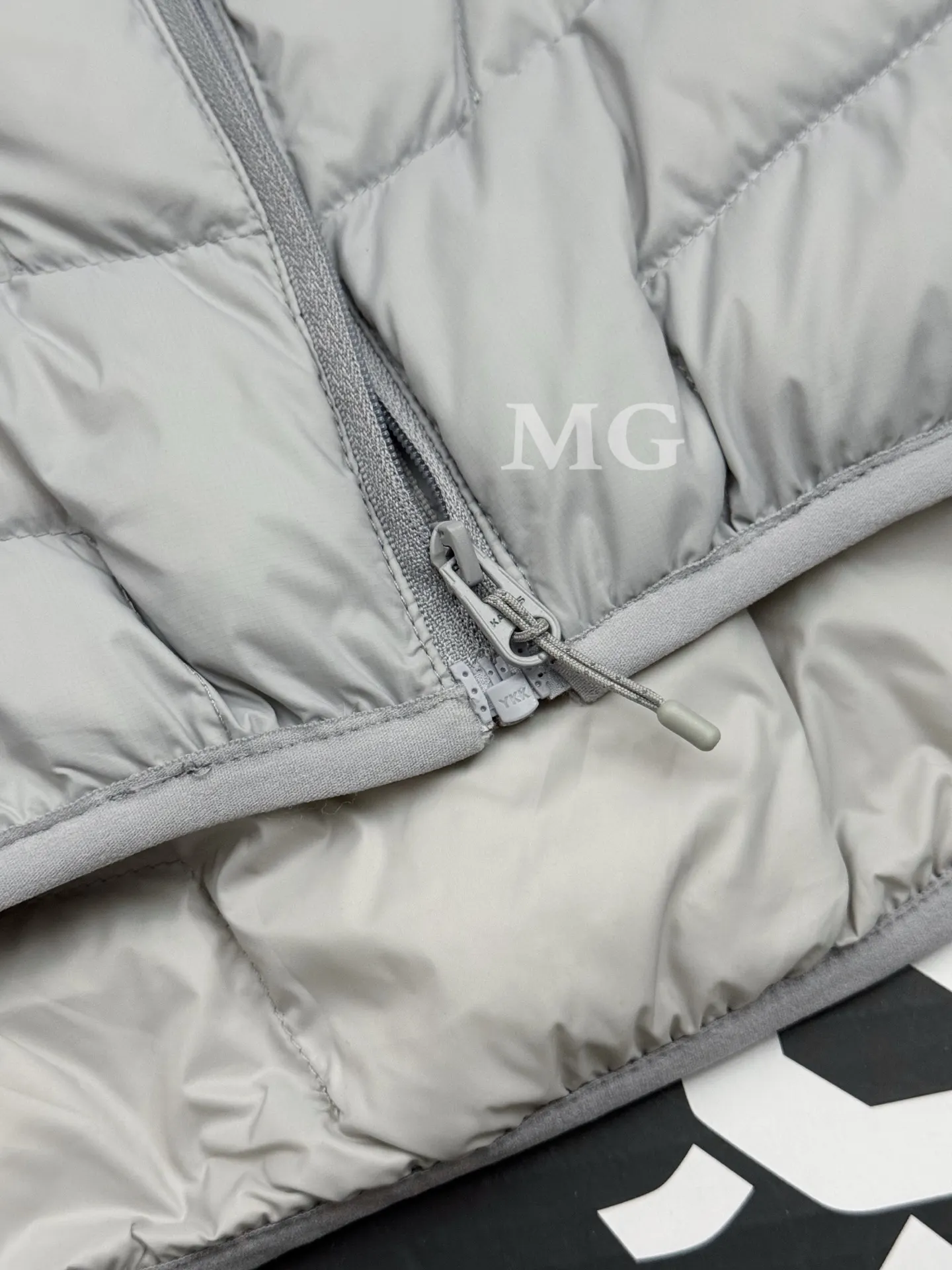 GT Zero Lightweight Hooded Down Jacket D44020690 — view 7