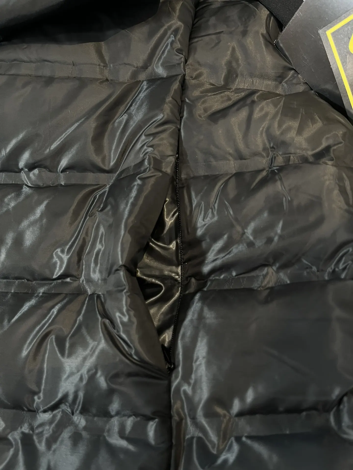 Alpha SV 3-in-1 GORE-TEX Hardshell Puffer Jacket D46020700 — view 5