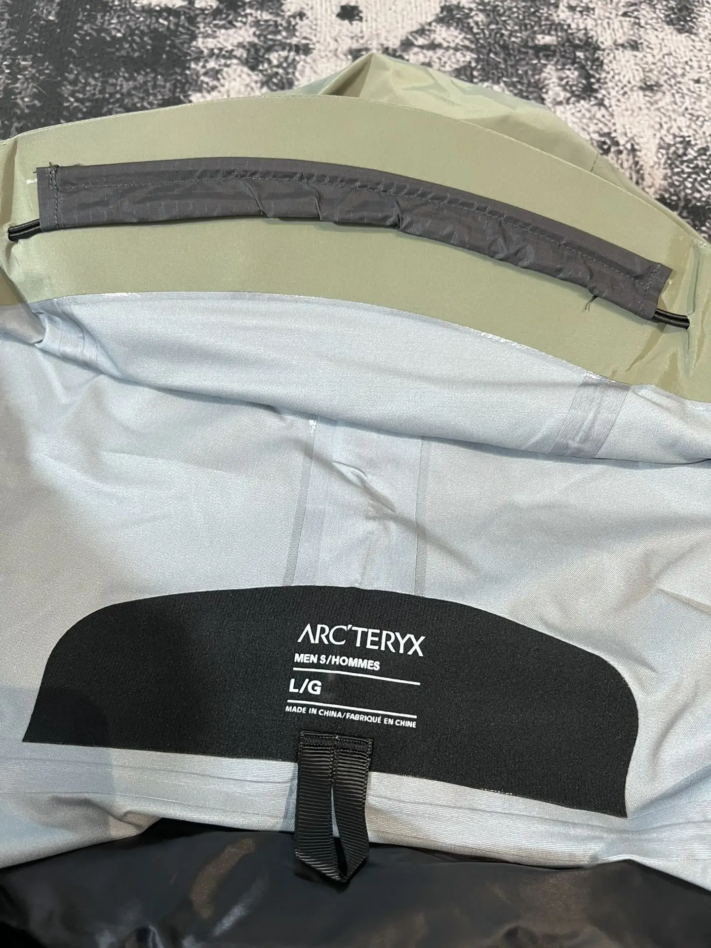 Alpha SV 3-in-1 GORE-TEX Shell and Down Jacket D46020701 — view 5