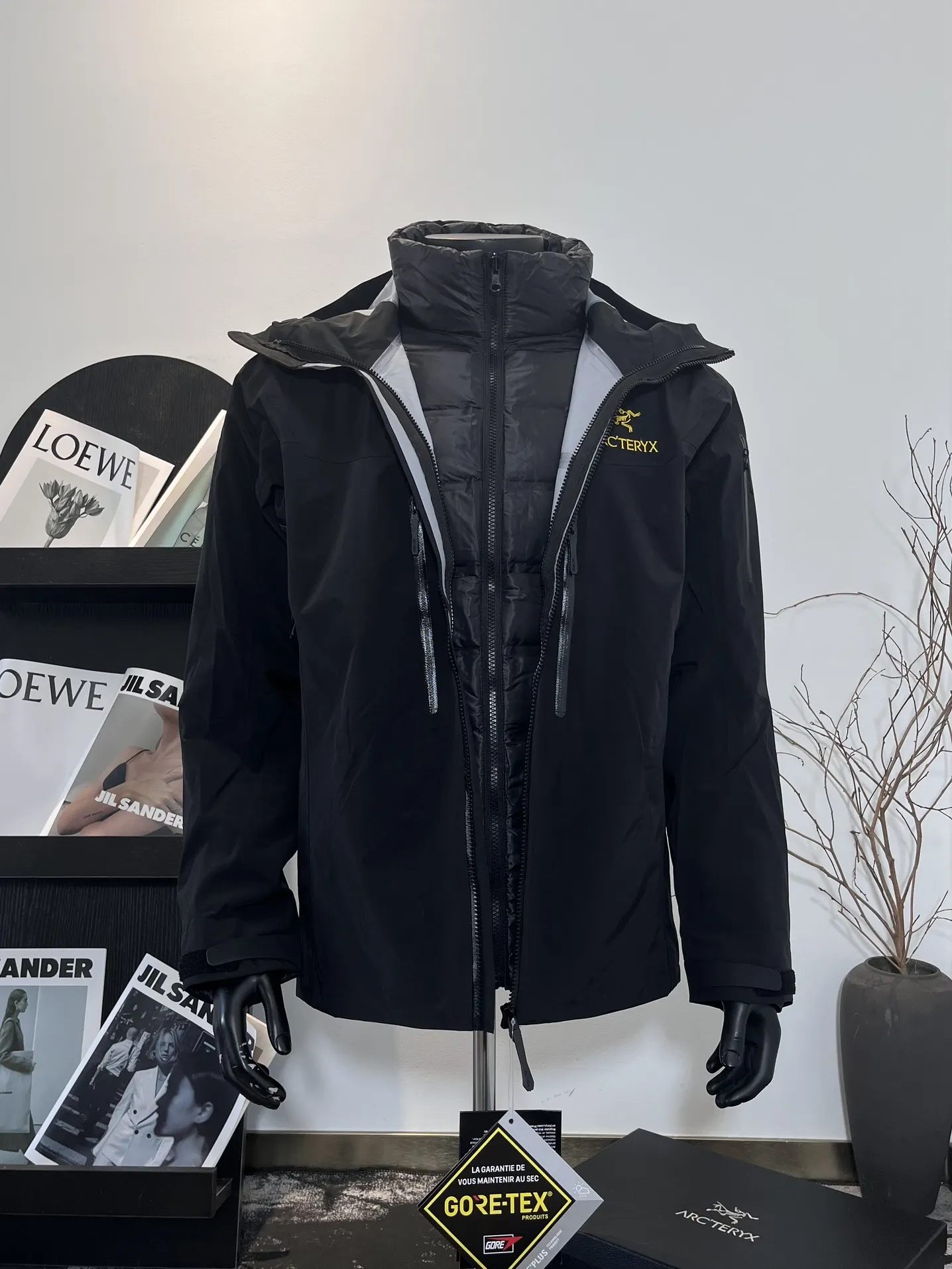 Alpha SV 3-in-1 GORE-TEX Hardshell Down Jacket D46020702
