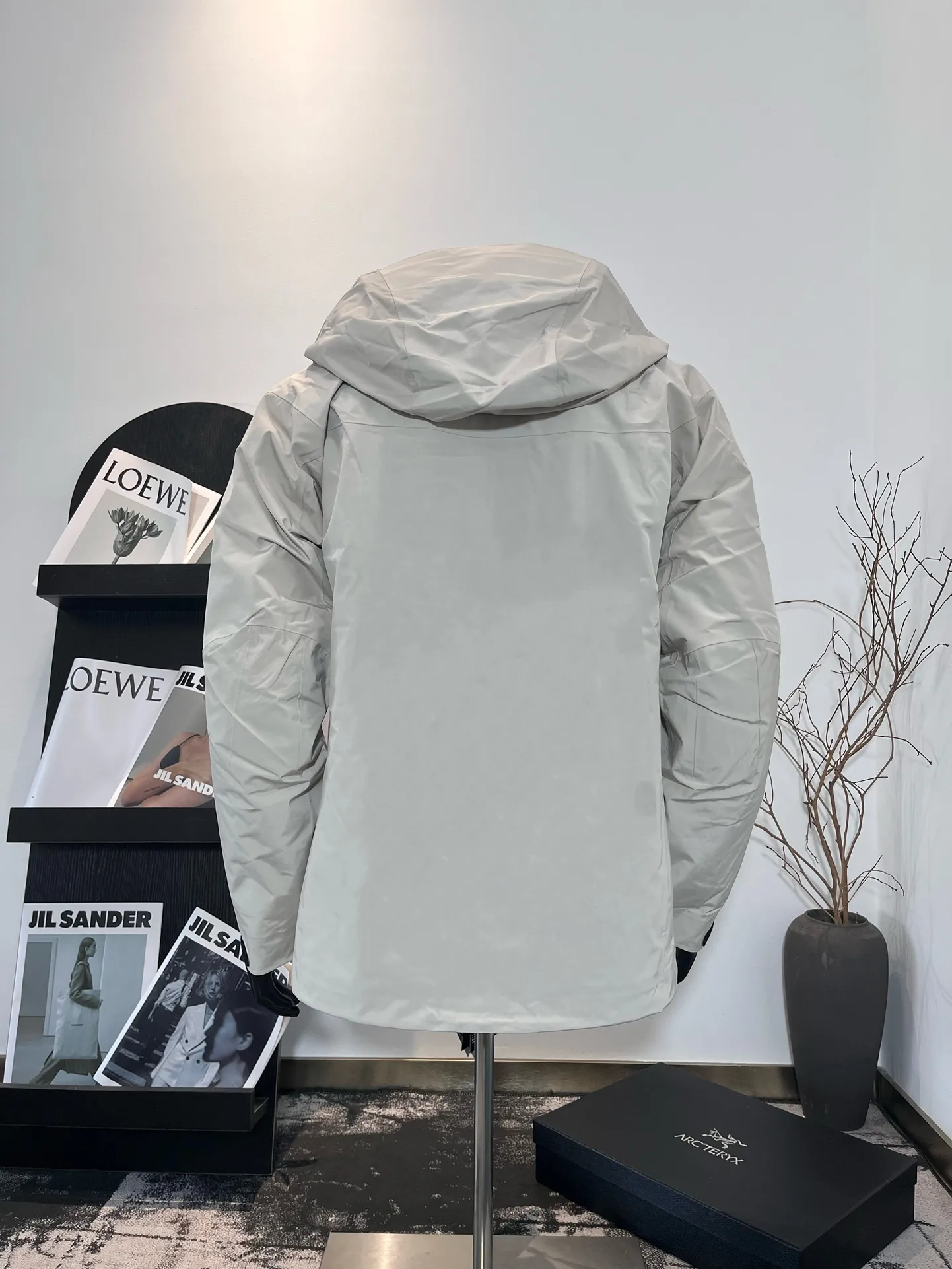 Alpha SV 3-in-1 GORE-TEX Down Jacket D46020703 — view 2