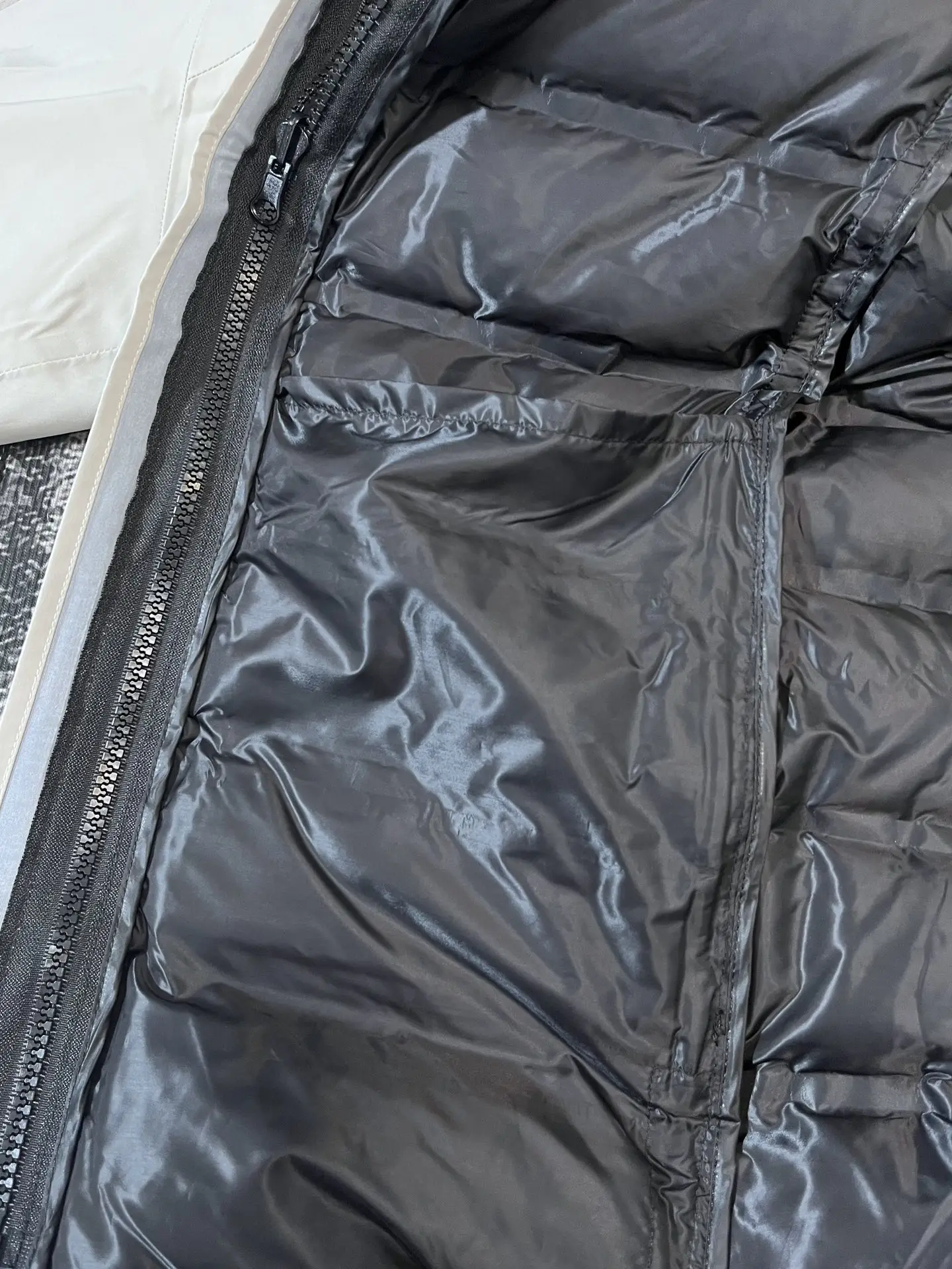 Alpha SV 3-in-1 GORE-TEX Down Jacket D46020703 — view 12