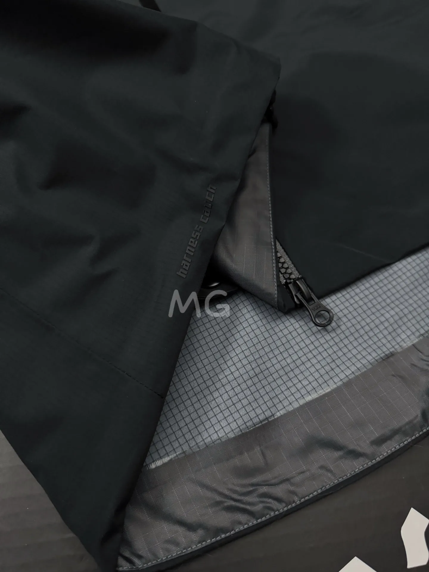 Mont-X Pro Waterproof Hardshell Jacket D46020630 — view 7