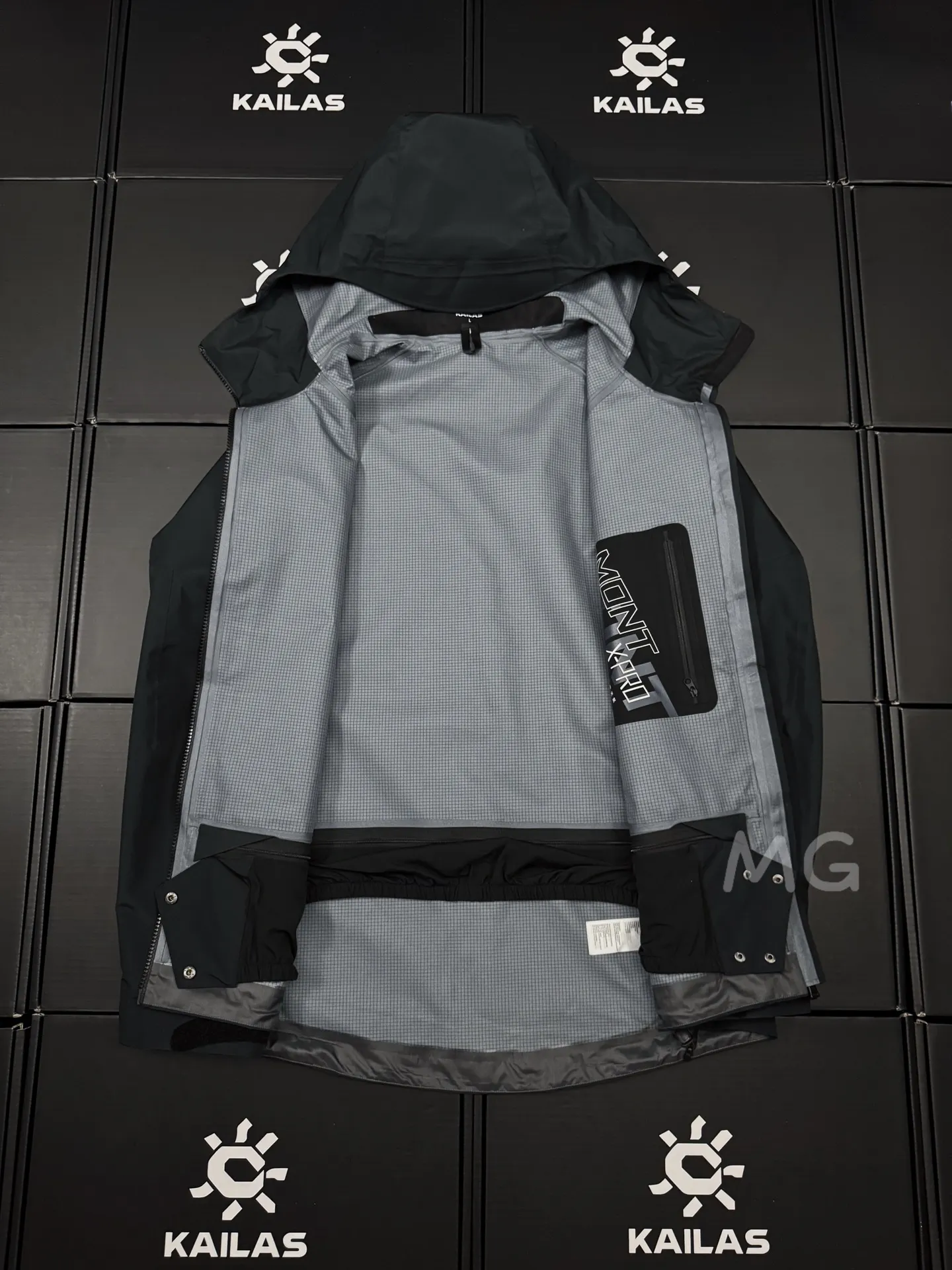 Mont-X Pro Waterproof Hardshell Jacket D46020630 — view 8