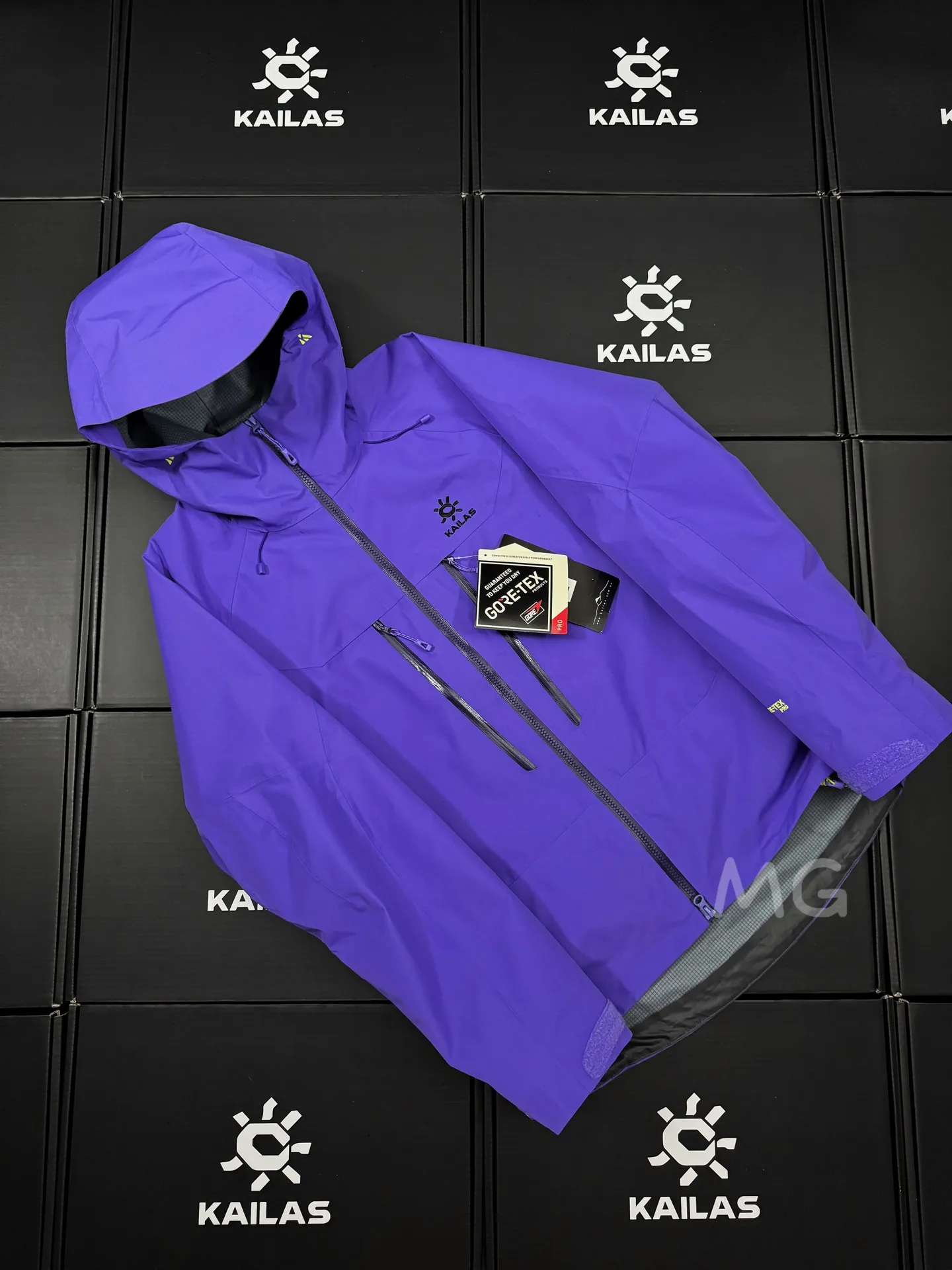 KAILAS Mont-X Pro GORE-TEX Hardshell Jacket D46020632 — view 2