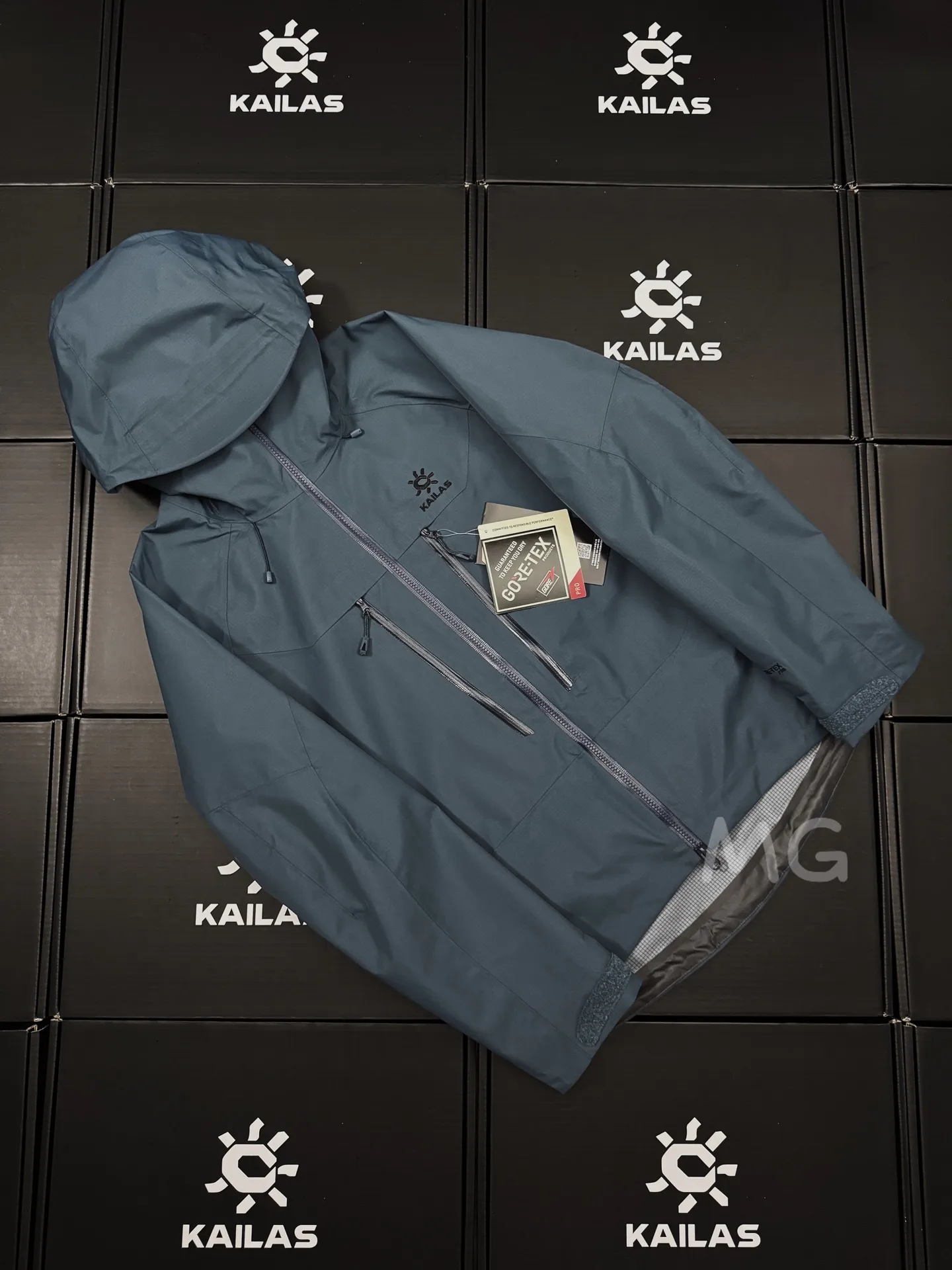 KAILAS MONT-X Pro Waterproof Hardshell Jacket D46020634 — view 2