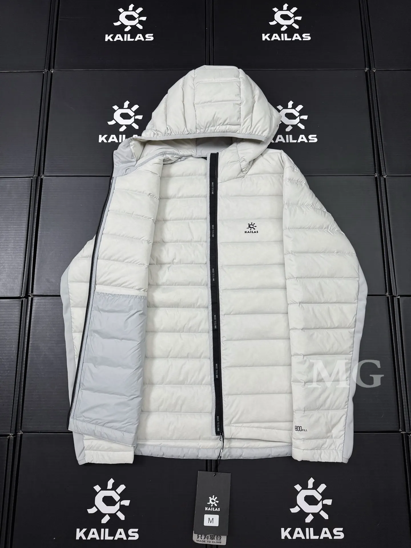 3000GT Lightweight Hooded Down Puffer Jacket D46020694 — view 7
