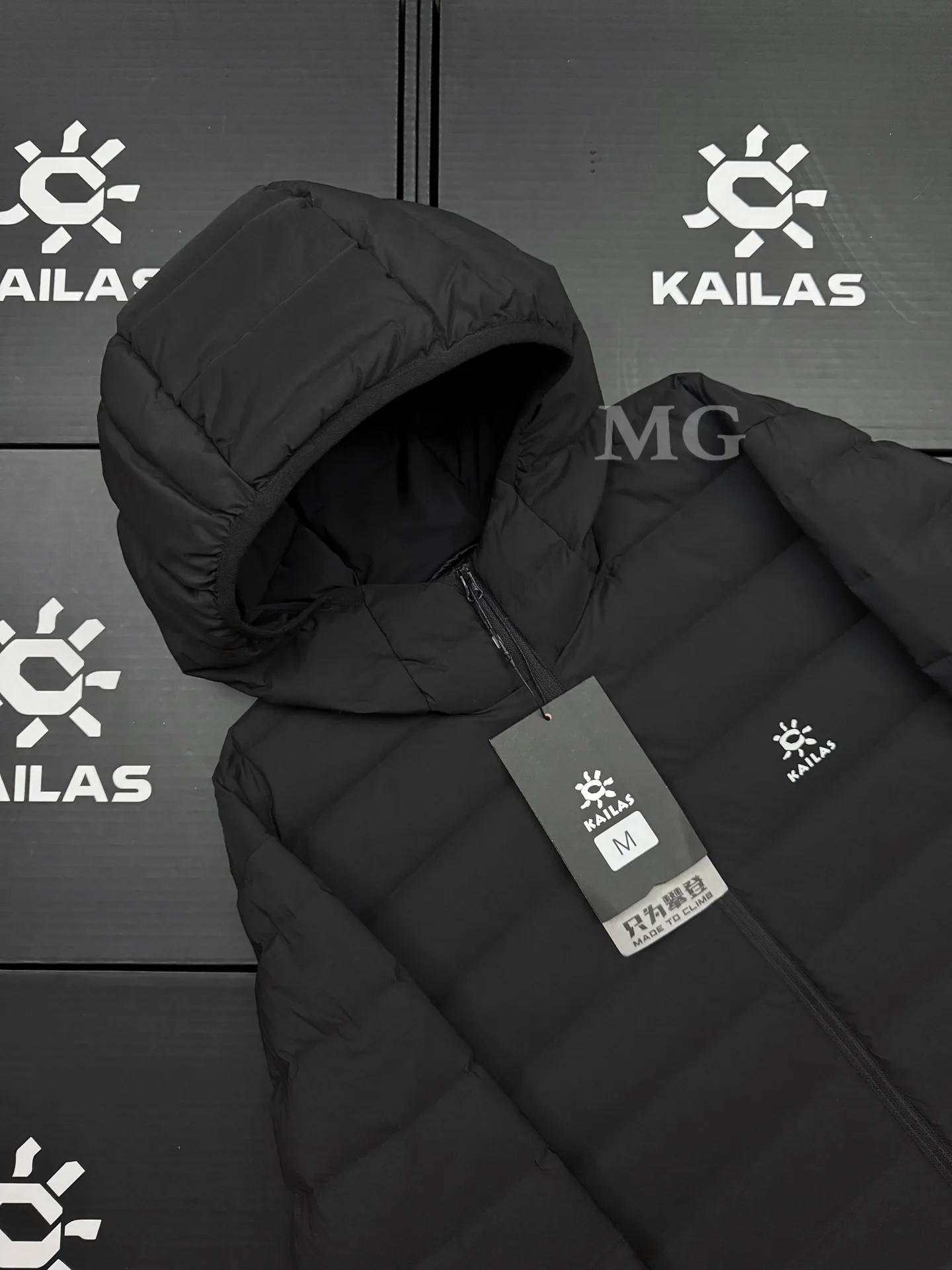 3000GT Lightweight Hooded Down Jacket D46020693 — view 4