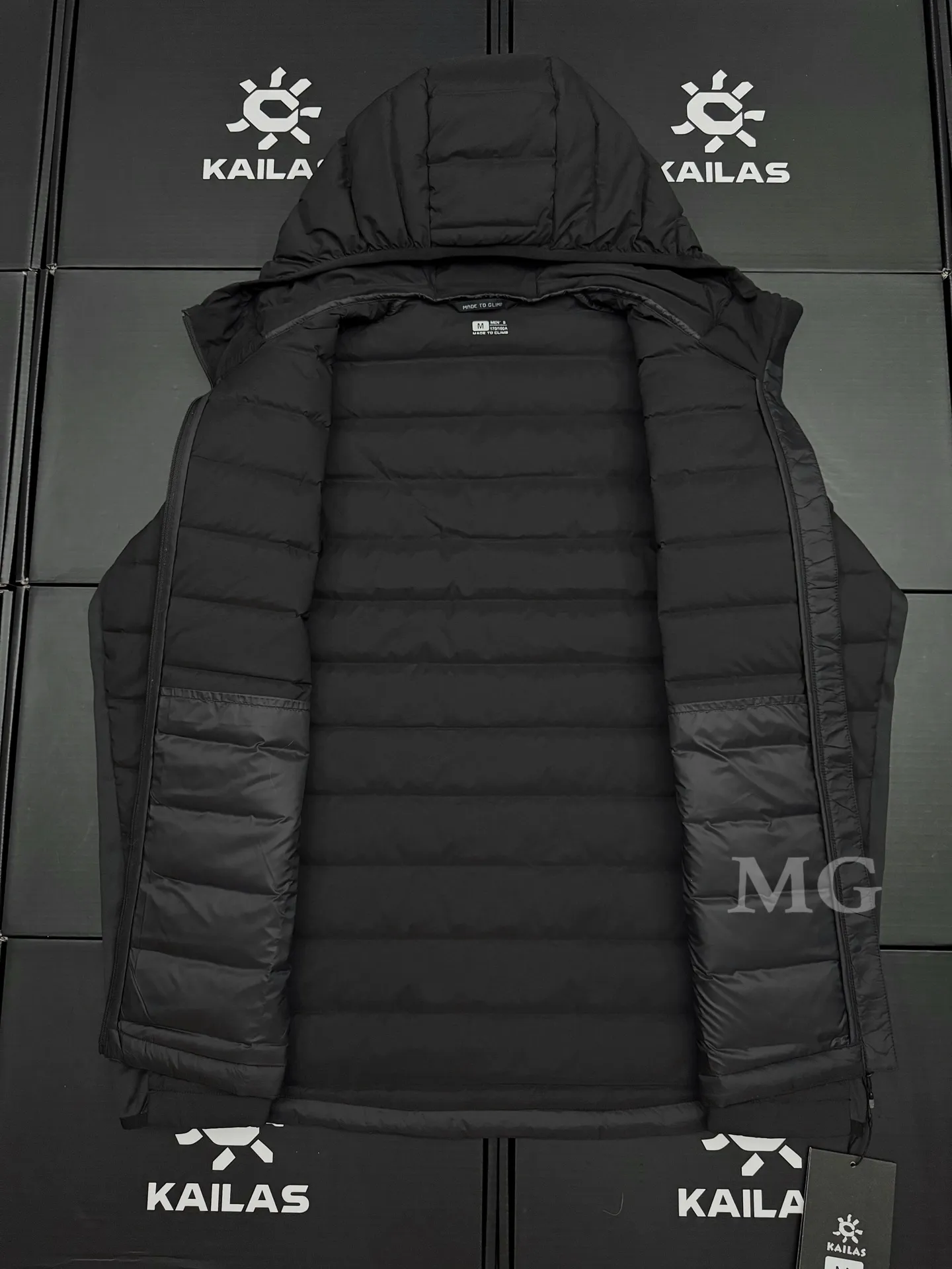 3000GT Lightweight Hooded Down Jacket D46020693 — view 7