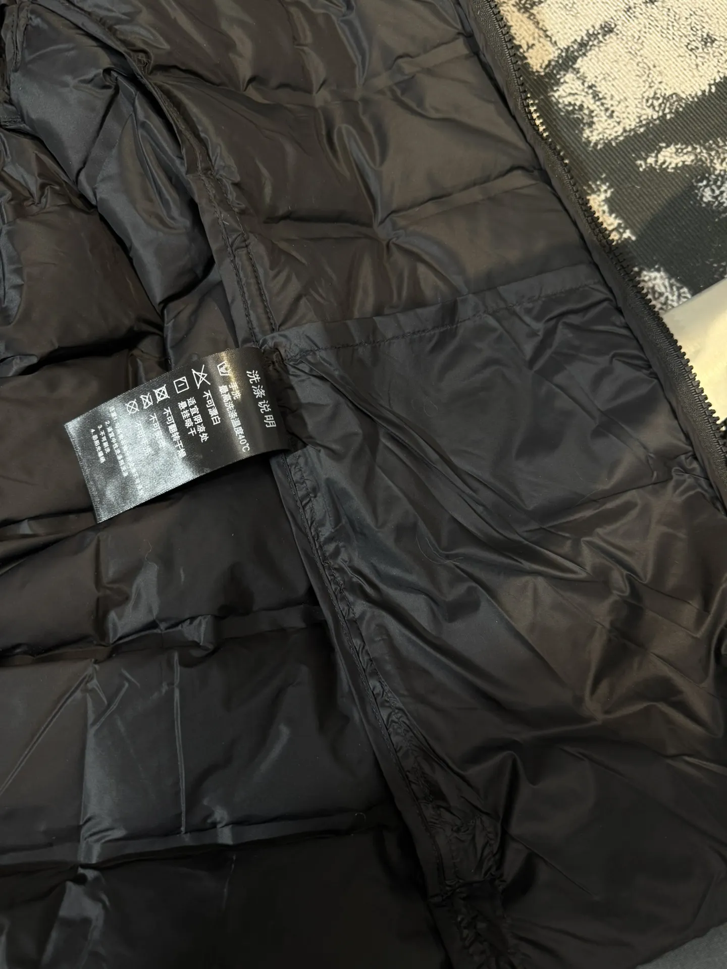 Alpha SV 3-in-1 GORE-TEX Hooded Jacket D48020695 — view 10
