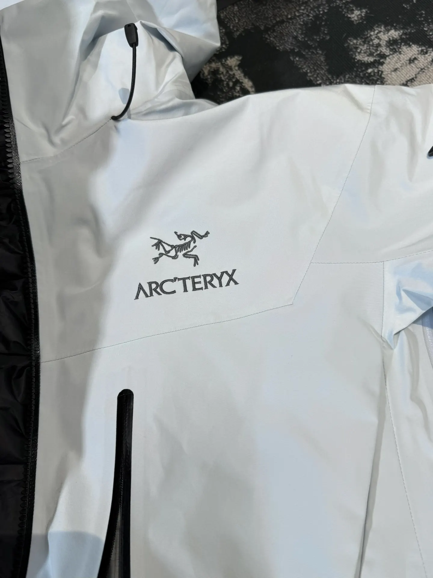 Alpha SV 3-in-1 GORE-TEX Hardshell Jacket D48020698 — view 4