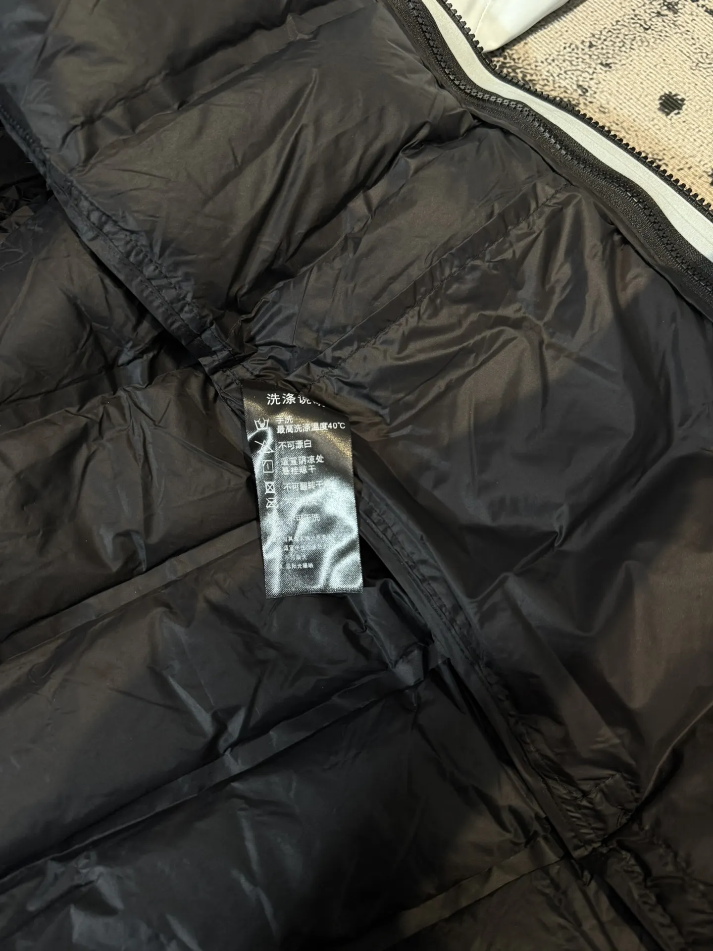 Alpha SV 3-in-1 GORE-TEX Hardshell Jacket D48020698 — view 13