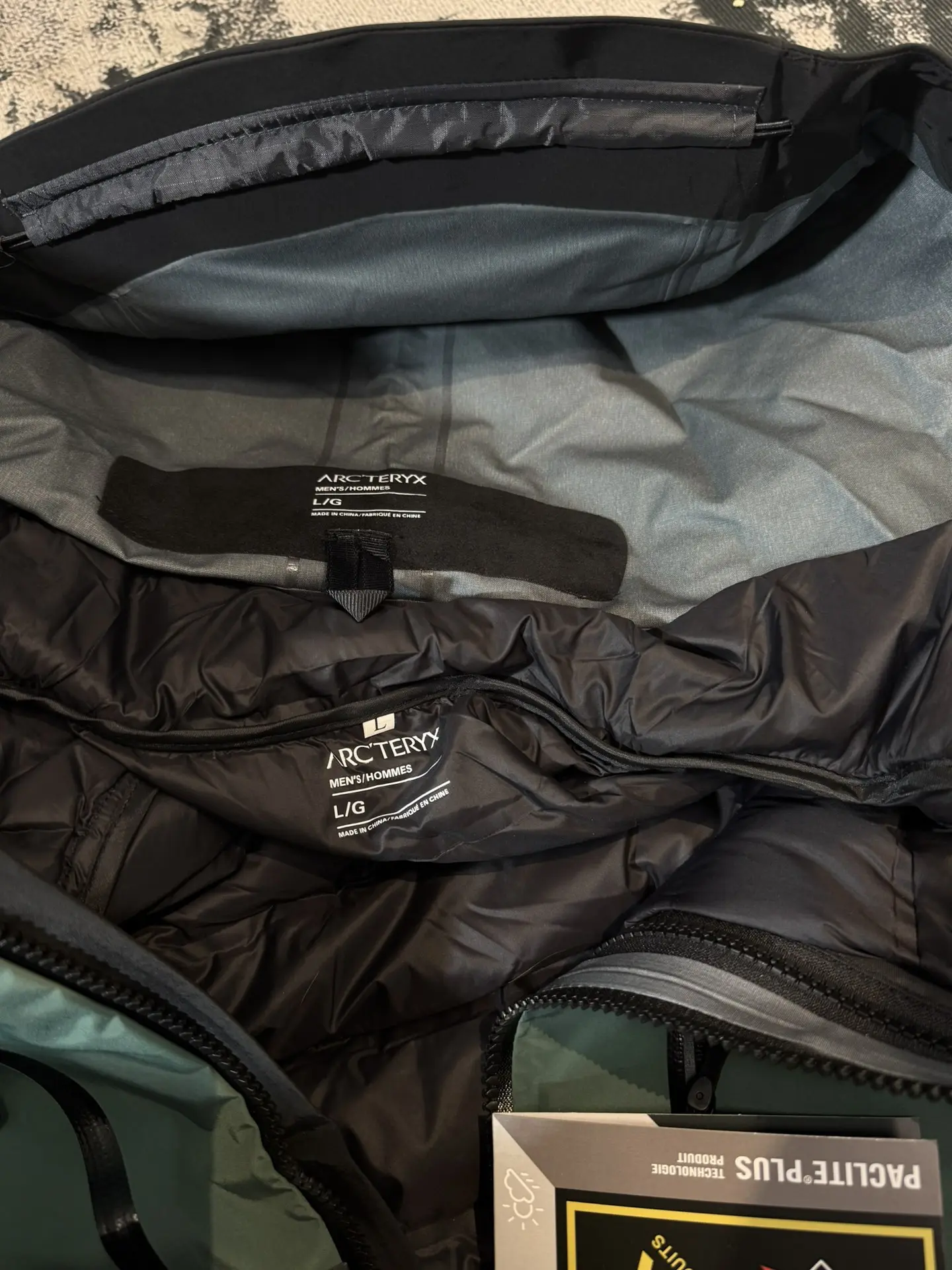 Alpha SV 3-in-1 GORE-TEX Down Jacket D48020699 — view 12