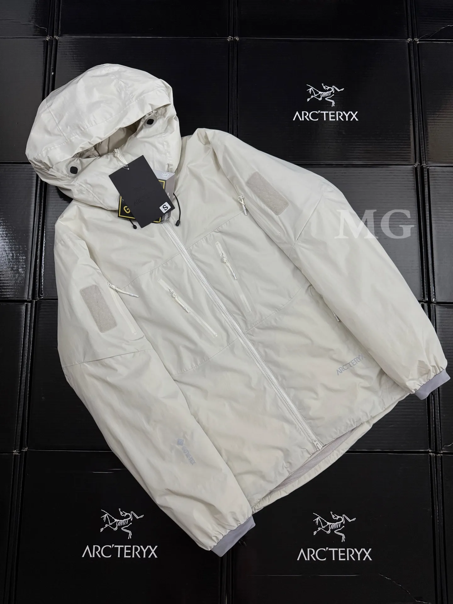System_A Kobah Parka GORE-TEX Down Jacket D50020658 — view 2
