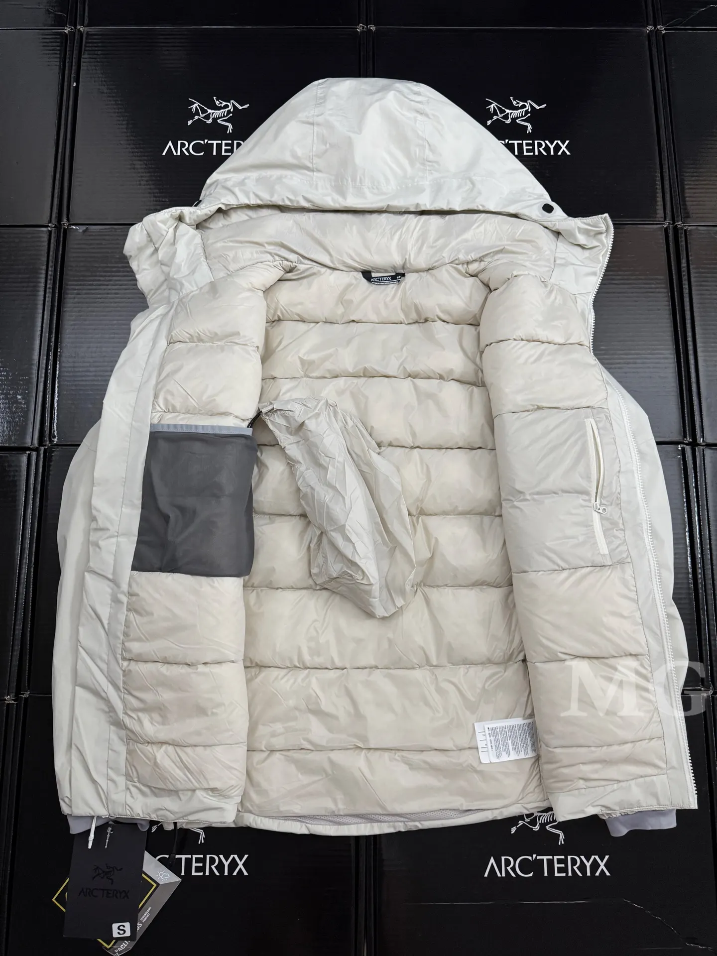 System_A Kobah Parka GORE-TEX Down Jacket D50020658 — view 7