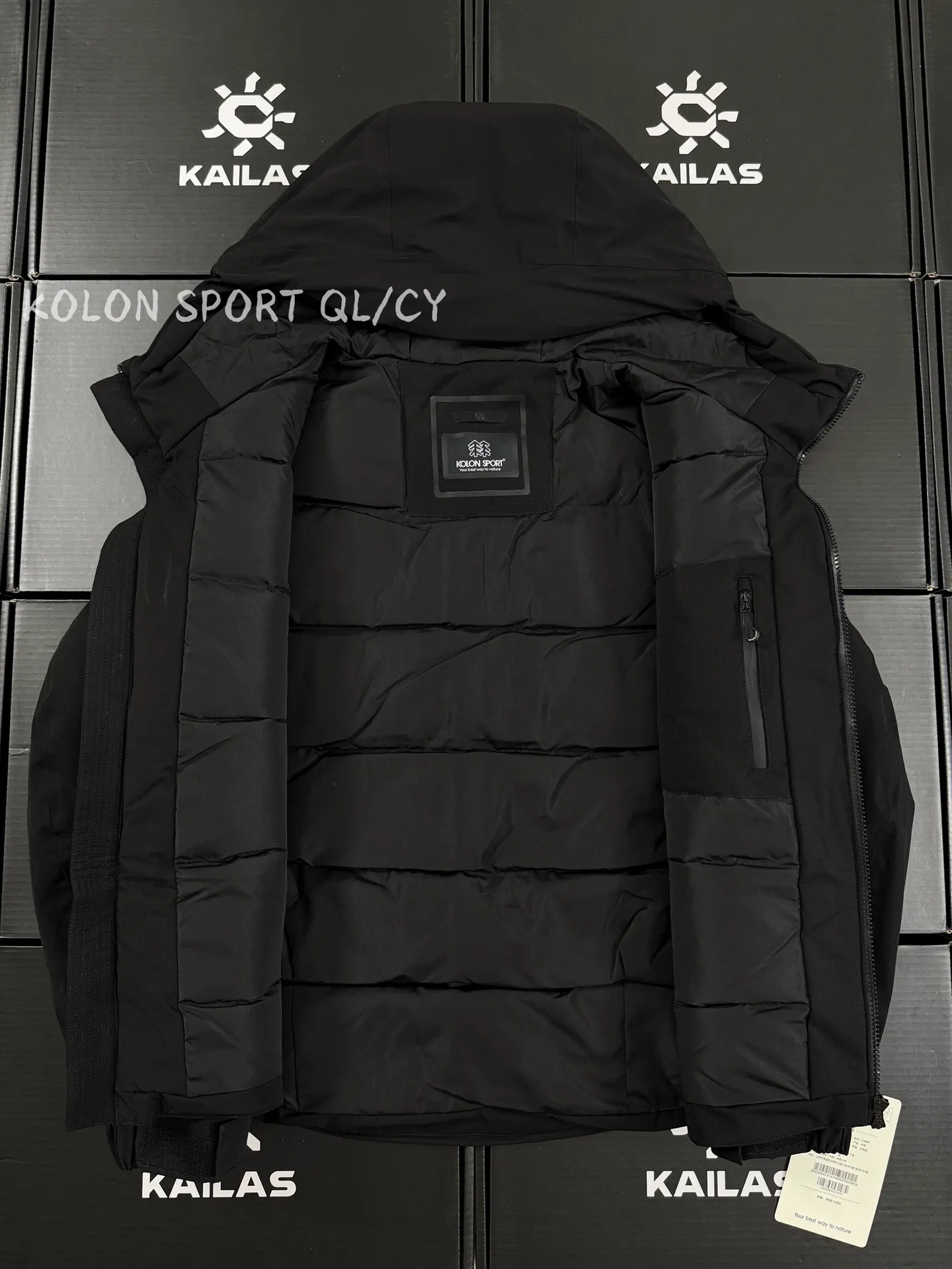GORE-TEX 800-Fill Goose Down Hooded Jacket D51020973 — view 7