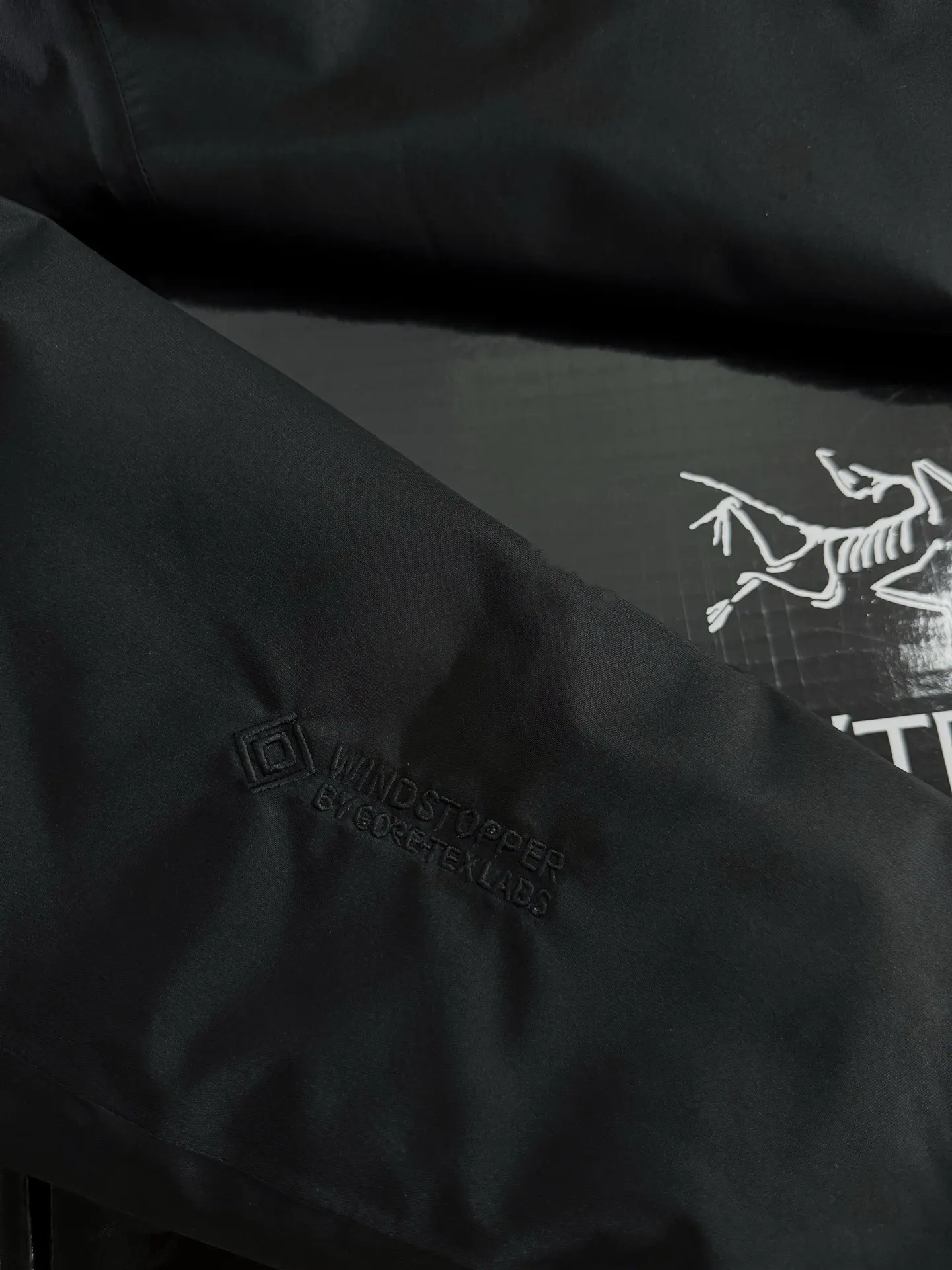 Solano GORE-TEX Down-Filled Hooded Jacket D52020888 — view 6