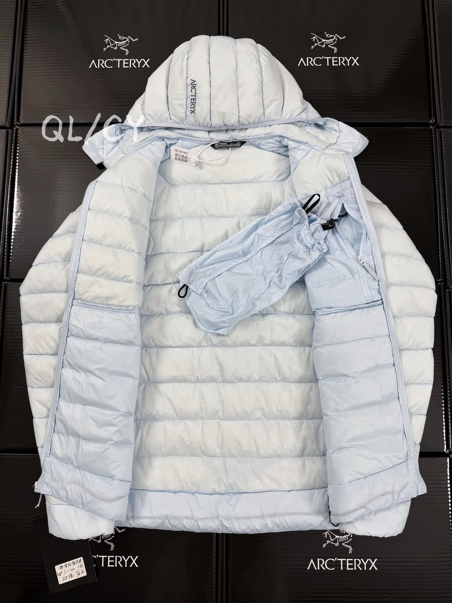 Cerium Hooded Down Puffer Jacket D52020954 — view 4
