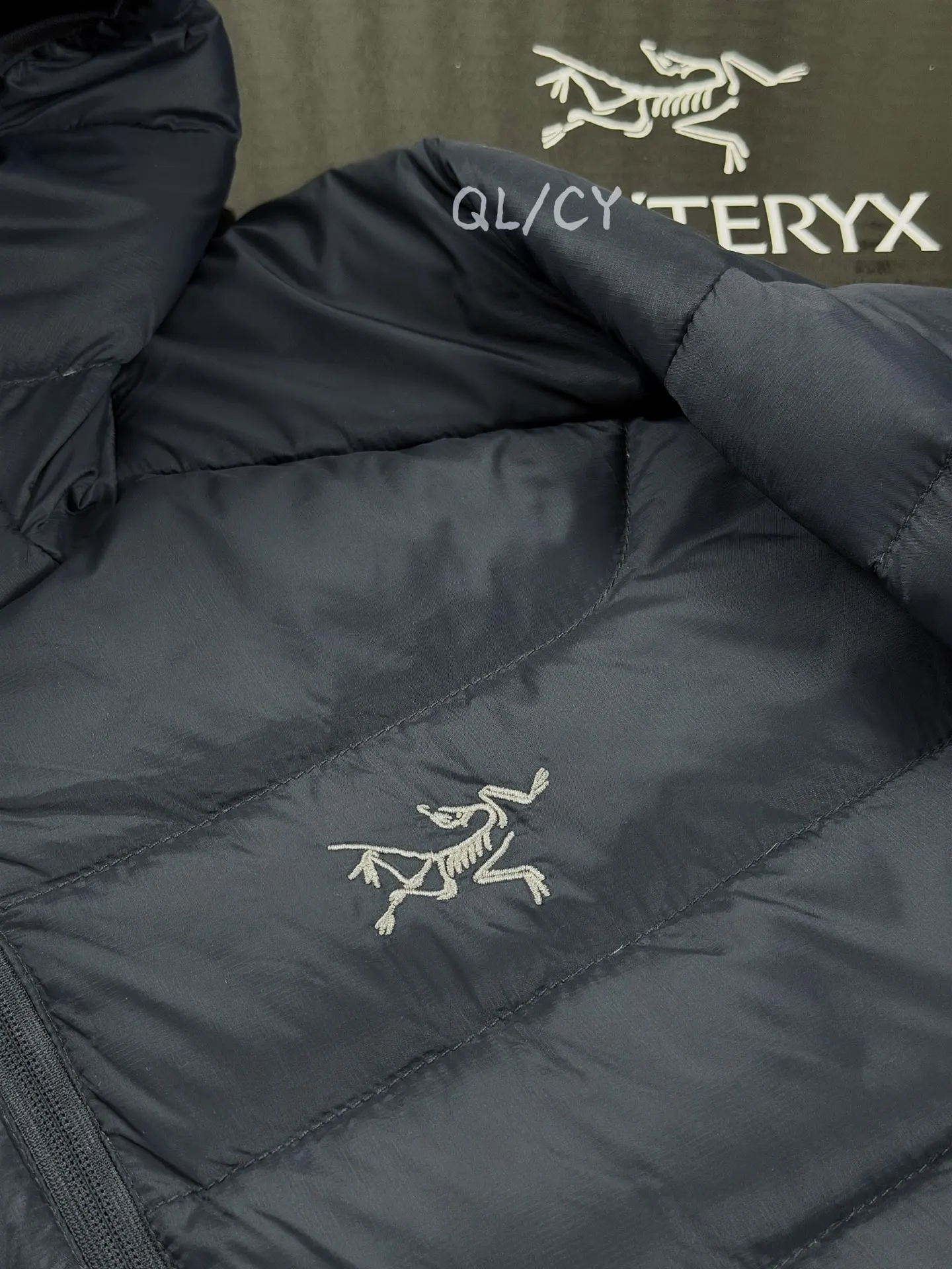 Cerium Hooded Down Puffer Jacket D52020957 — view 3