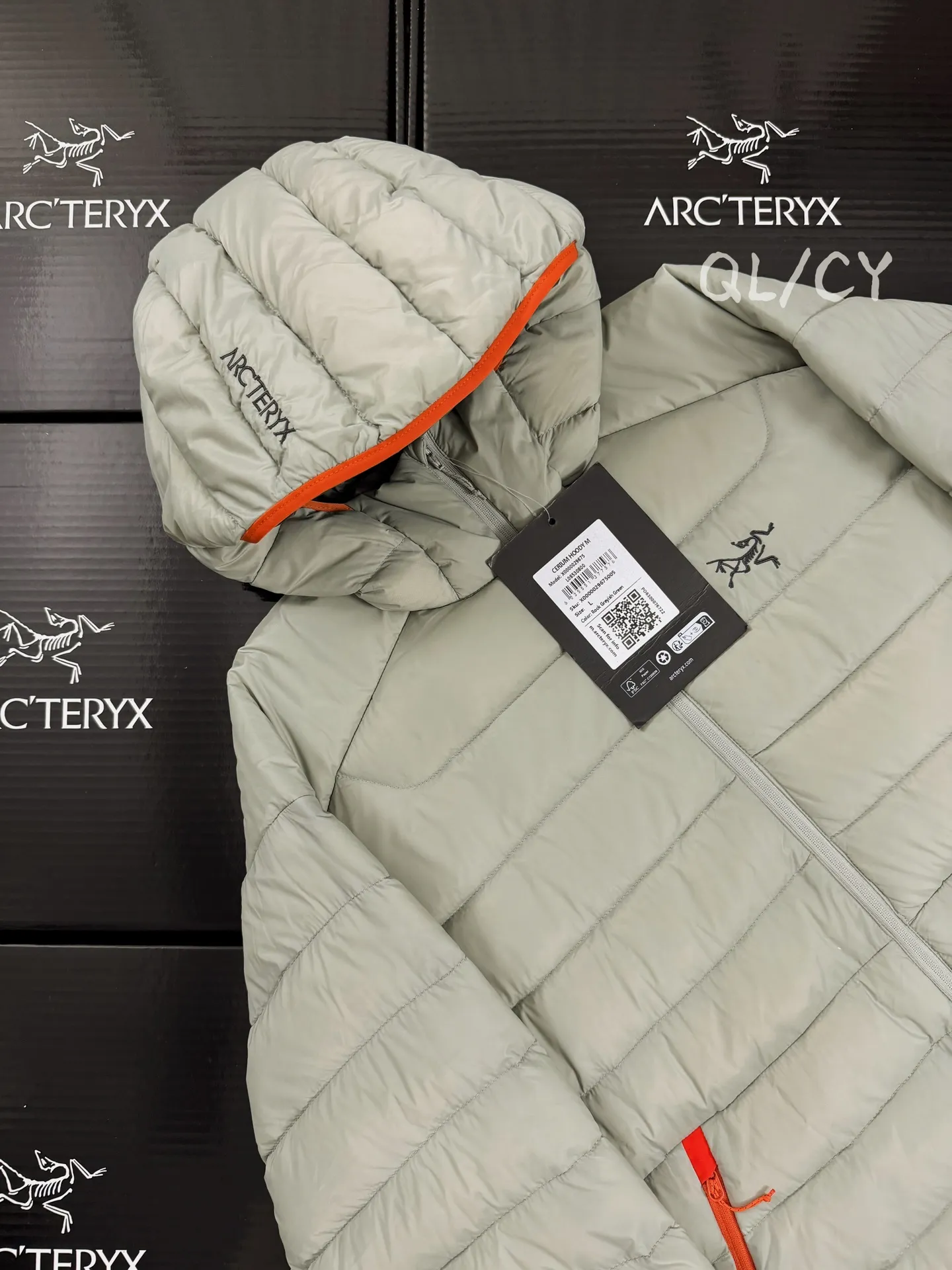 Cerium Hooded Down Puffer Jacket D52020956 — view 2
