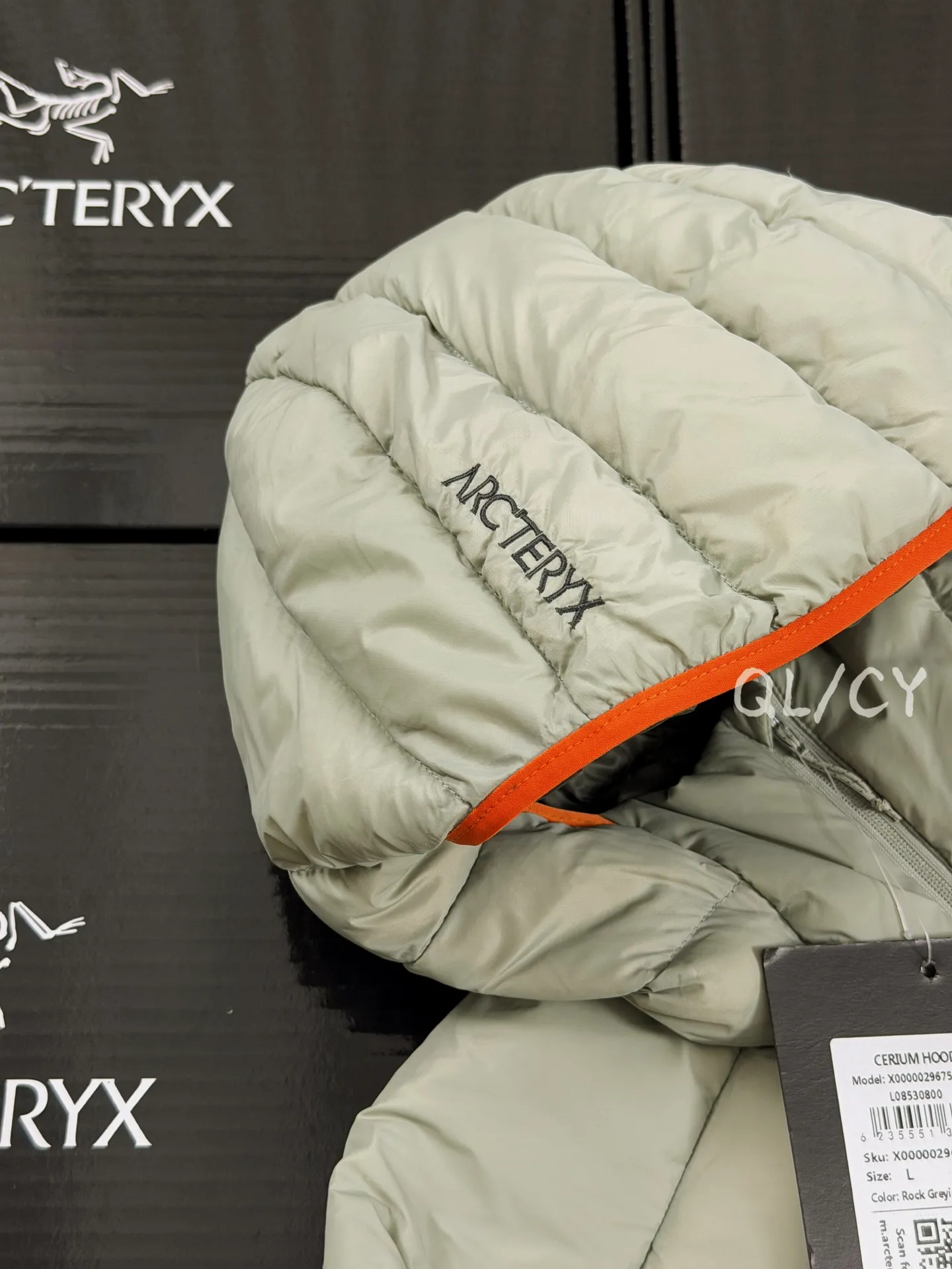 Cerium Hooded Down Puffer Jacket D52020956 — view 4