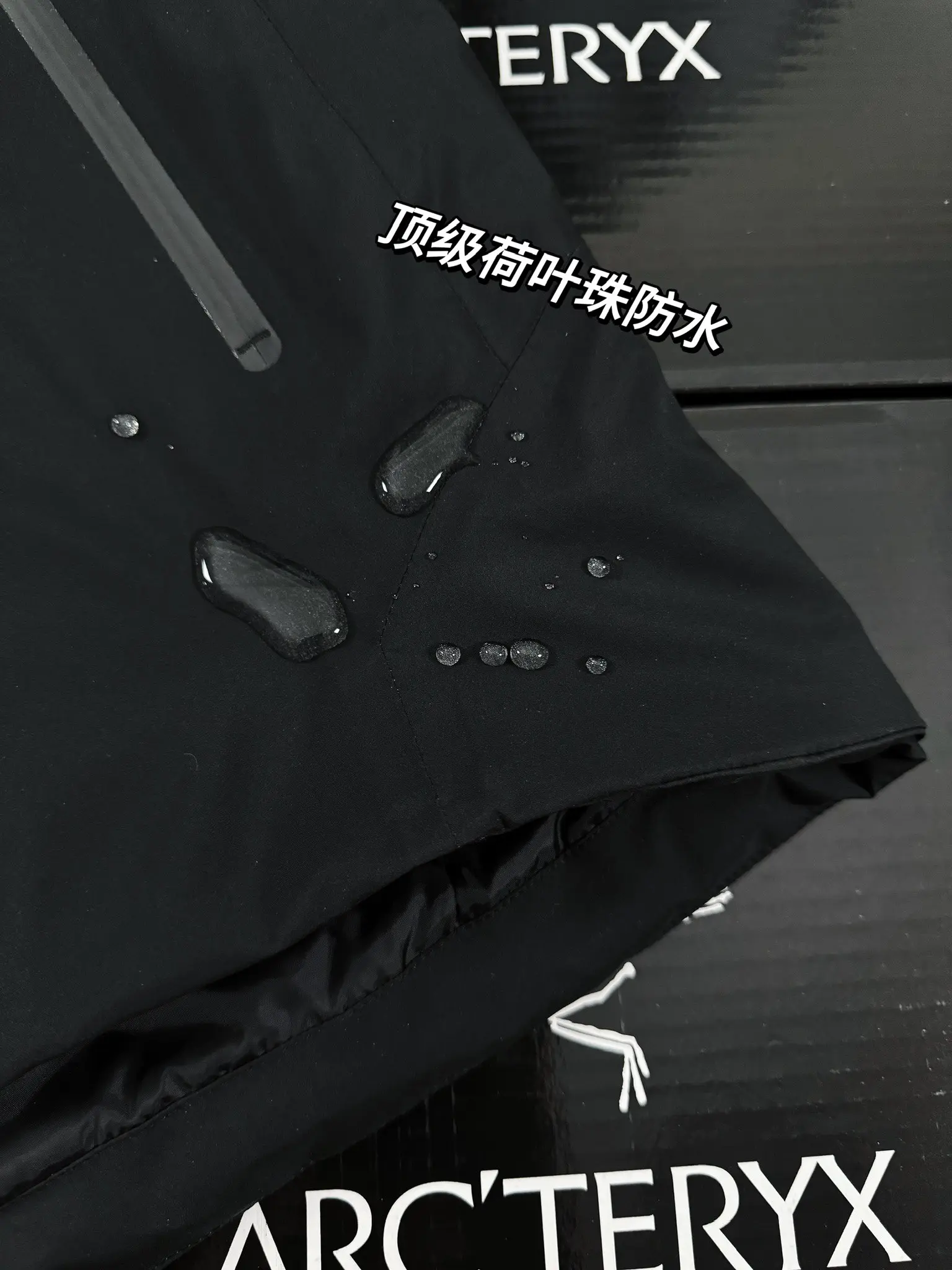 Beta Down Insulated GORE-TEX Jacket D52020575 — view 3