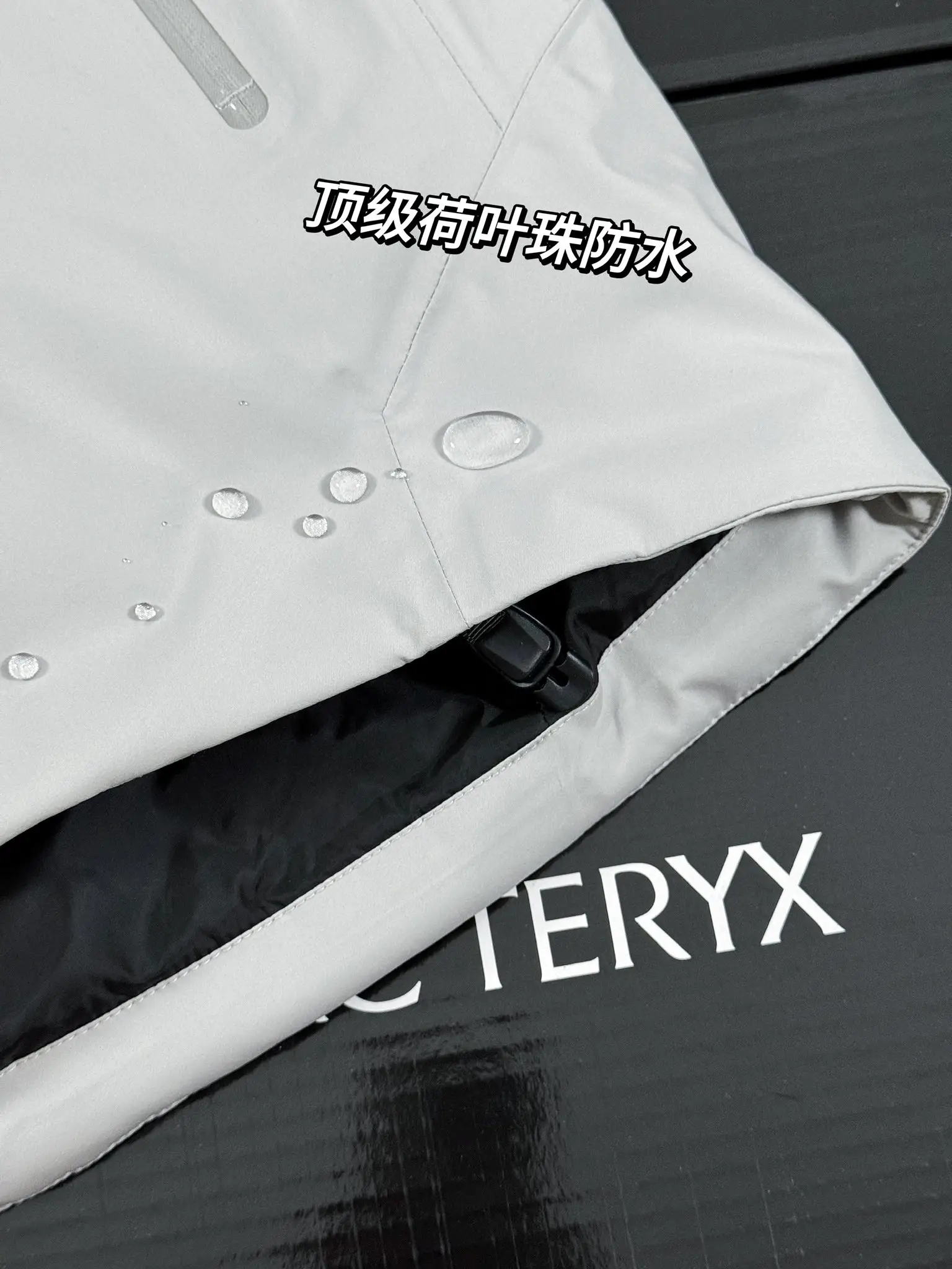 Beta Down Insulated GORE-TEX Jacket D52020574 — view 3