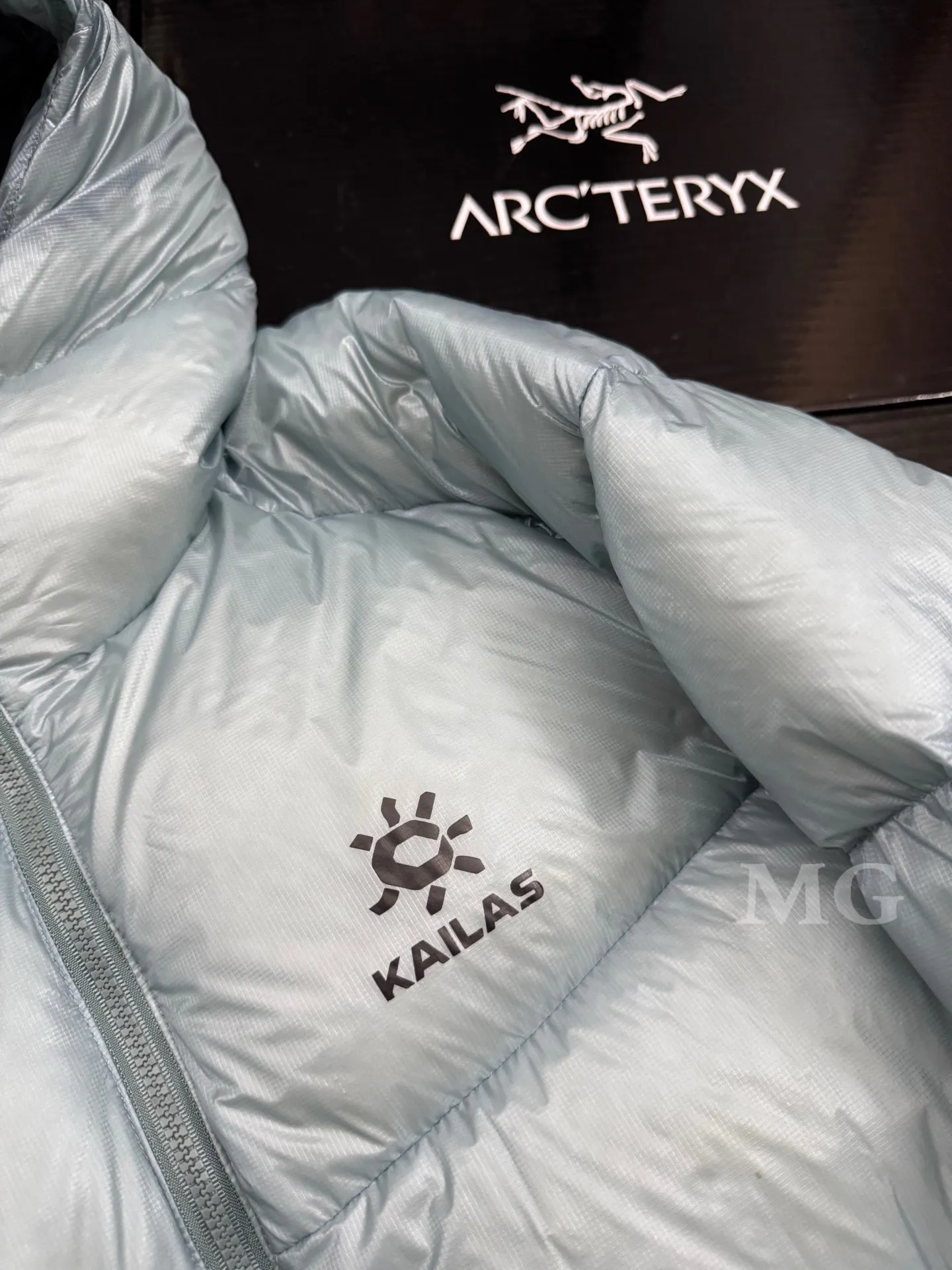 KAILAS 5000GT Hooded Down Puffer Jacket D56020709 — view 3