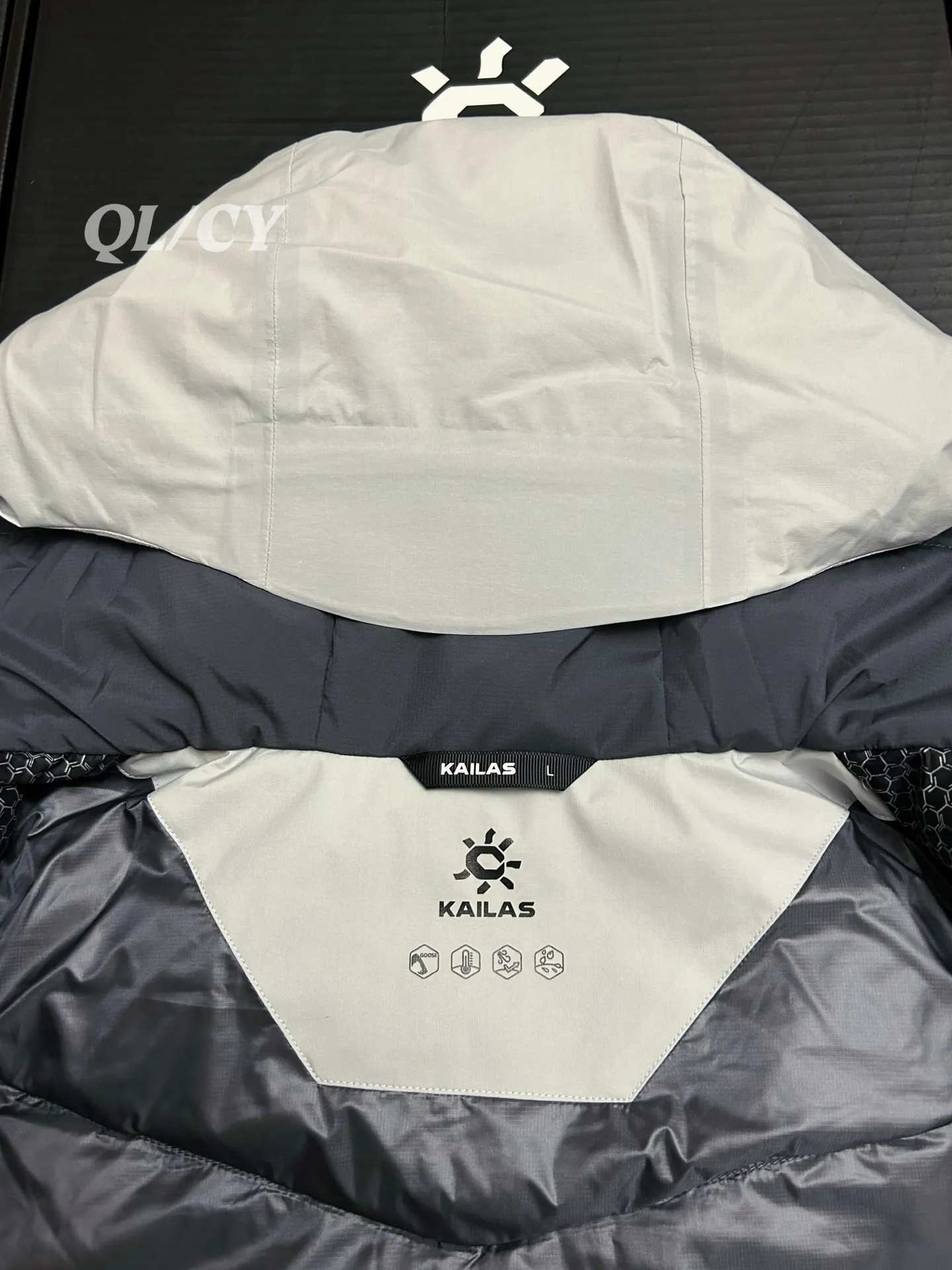 Aspen Hardshell Down-Filled Hooded Jacket D56020724 — view 8
