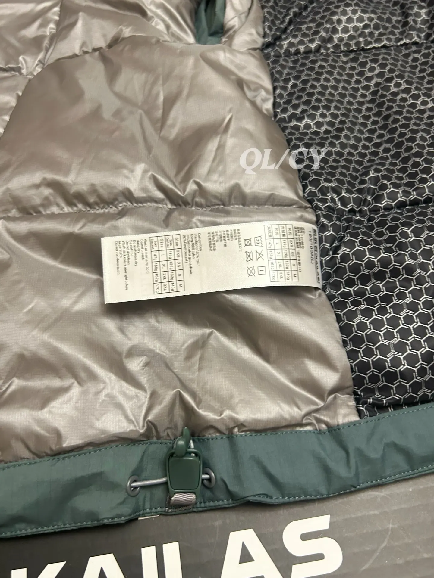 Aspen Hardshell Down-Filled Hooded Jacket D56020726 — view 7
