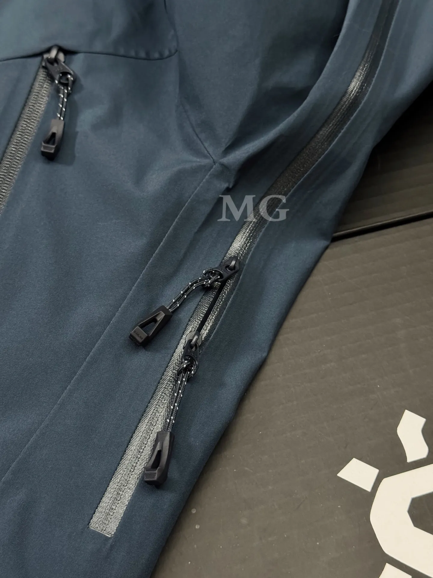 Mont-X 3-in-1 GORE-TEX Down Jacket D58020912 — view 7