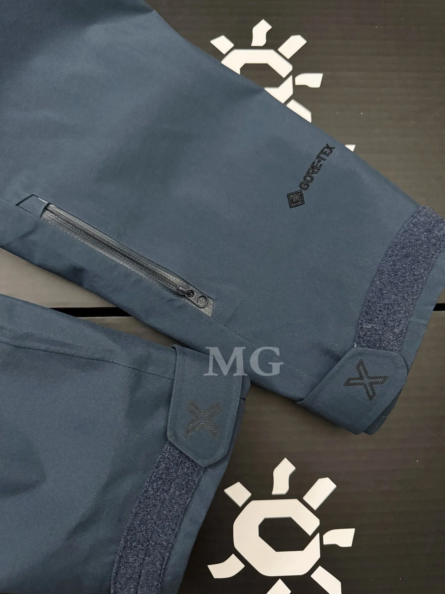 Mont-X 3-in-1 GORE-TEX Down Jacket D58020912 — view 8
