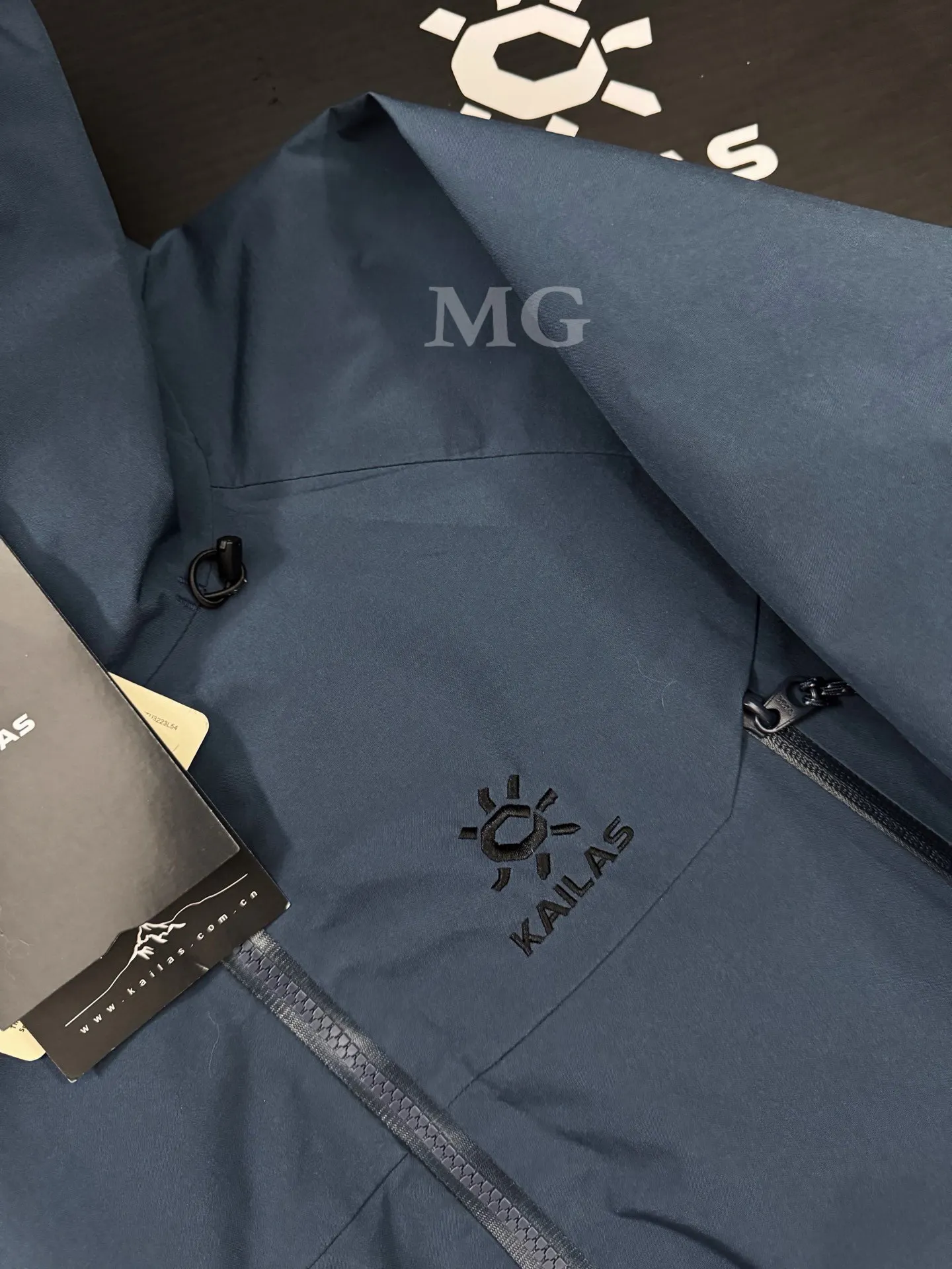 Mont-X 3-in-1 GORE-TEX Down Jacket D58020912 — view 9