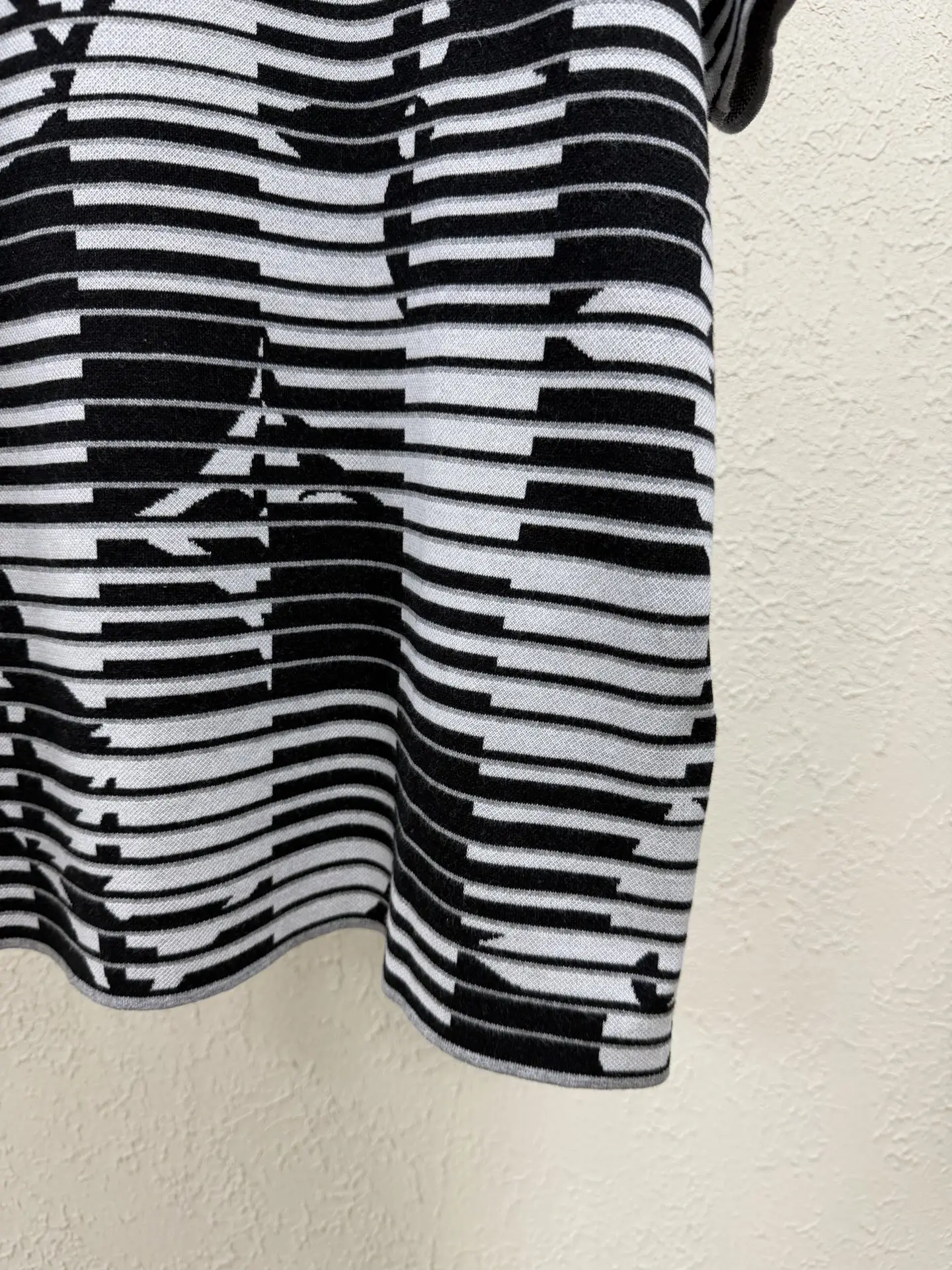 Monogram Jacquard Knit T-Shirt D24519092 — view 6