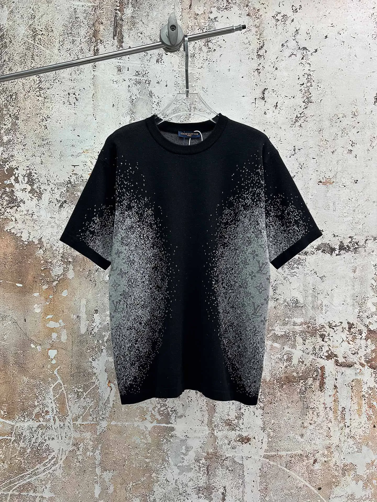 Monogram Gradient Knit T-Shirt D19014325
