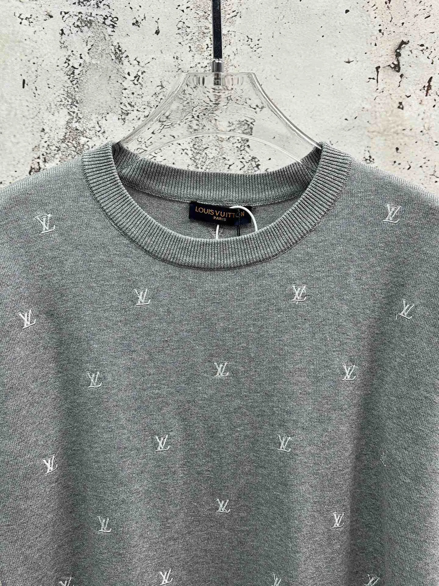 Monogram Embroidered Cotton T-Shirt D19514332 — view 3