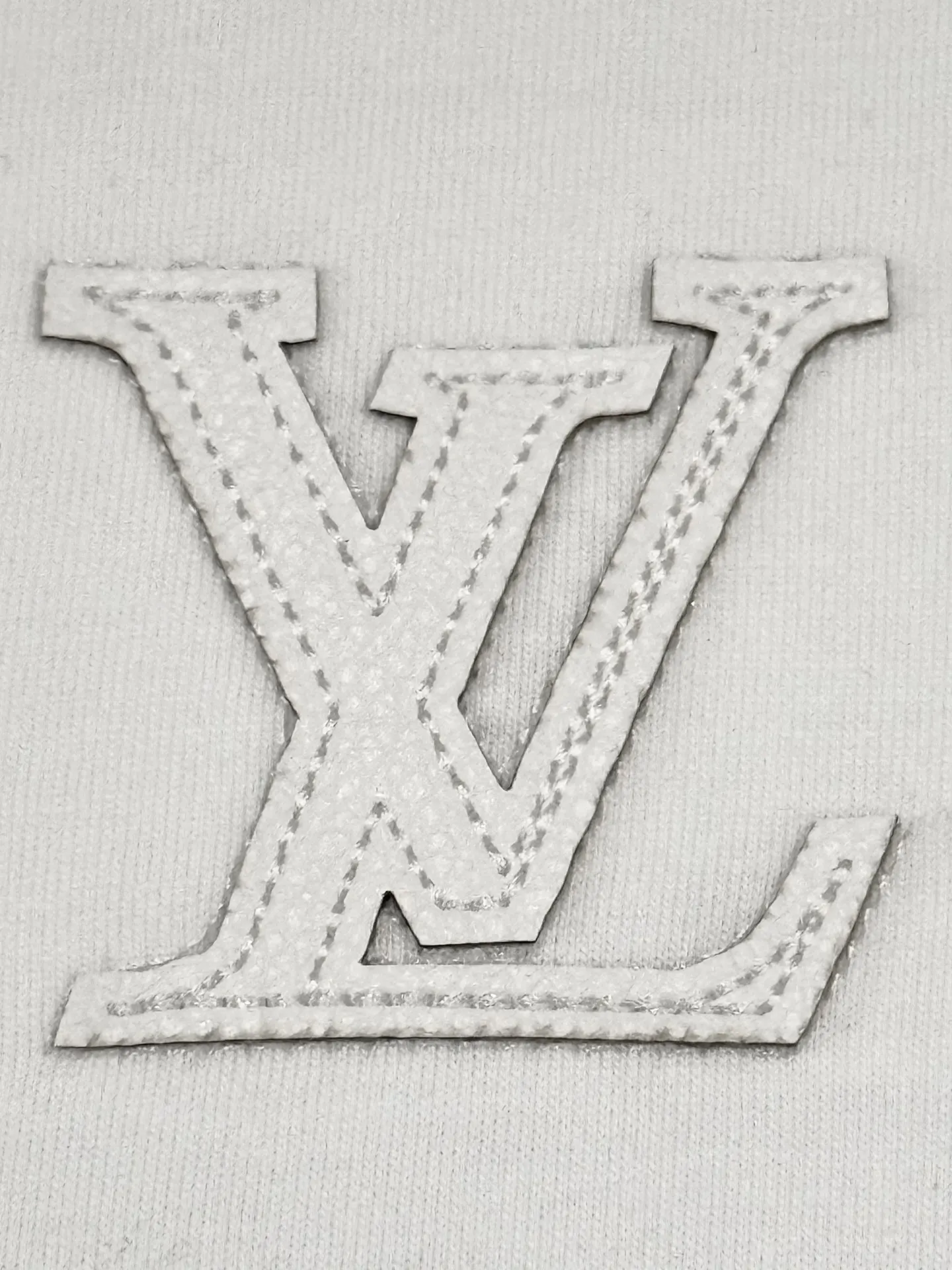 Leather Patch Embroidered Cotton T-Shirt D13513804 — view 4