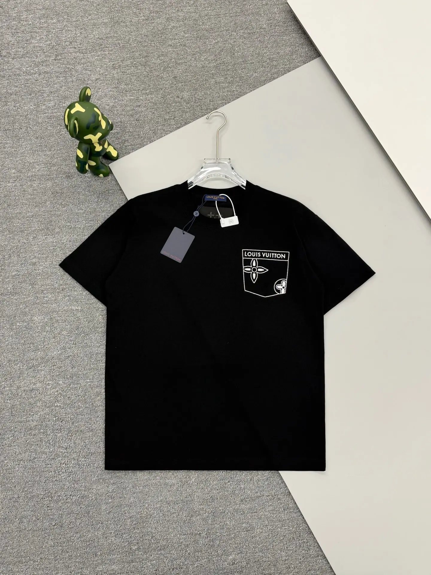 Embroidered Monogram Pocket T-Shirt D13513781
