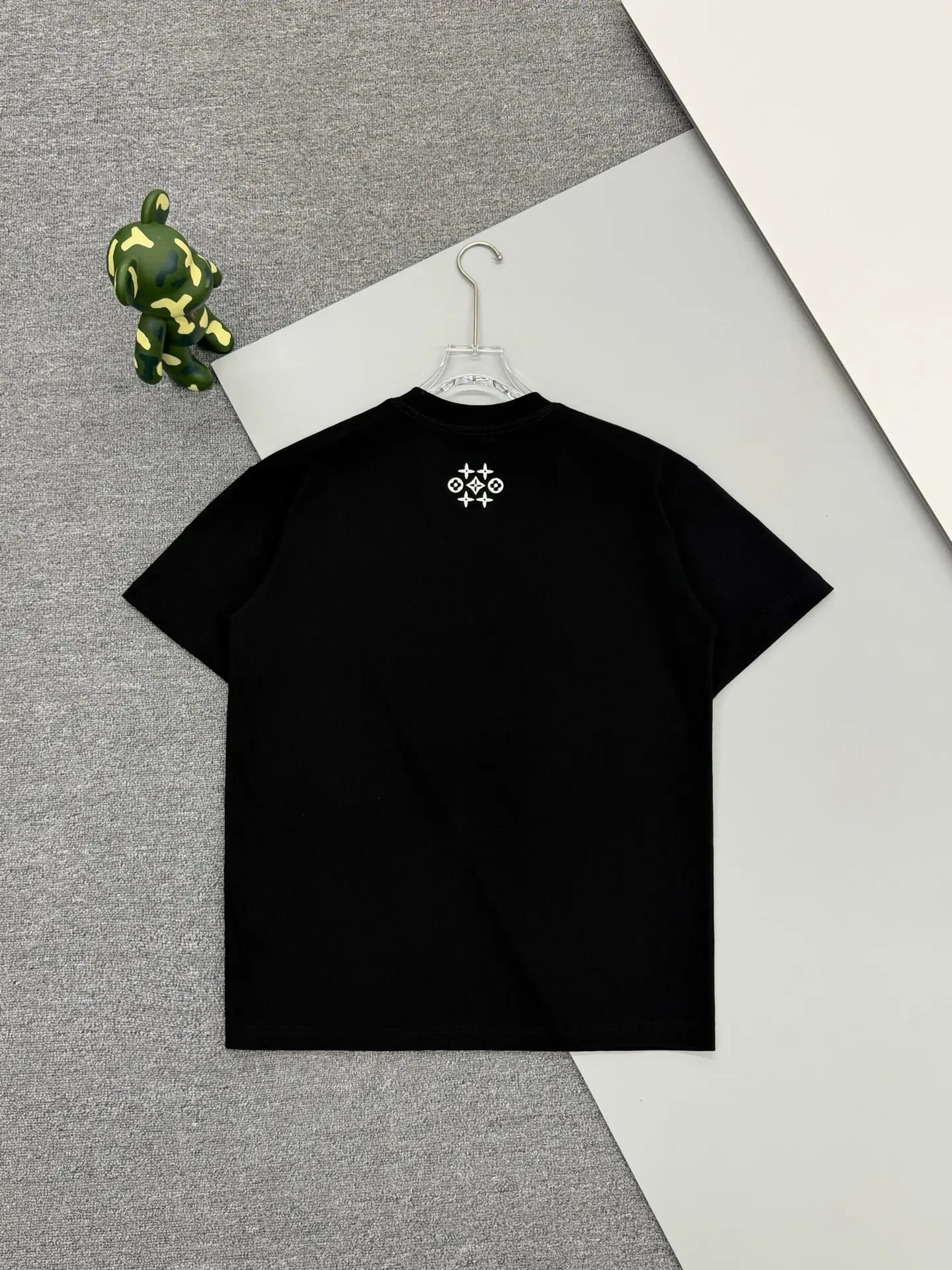 Embroidered Monogram Pocket T-Shirt D13513781 — view 2