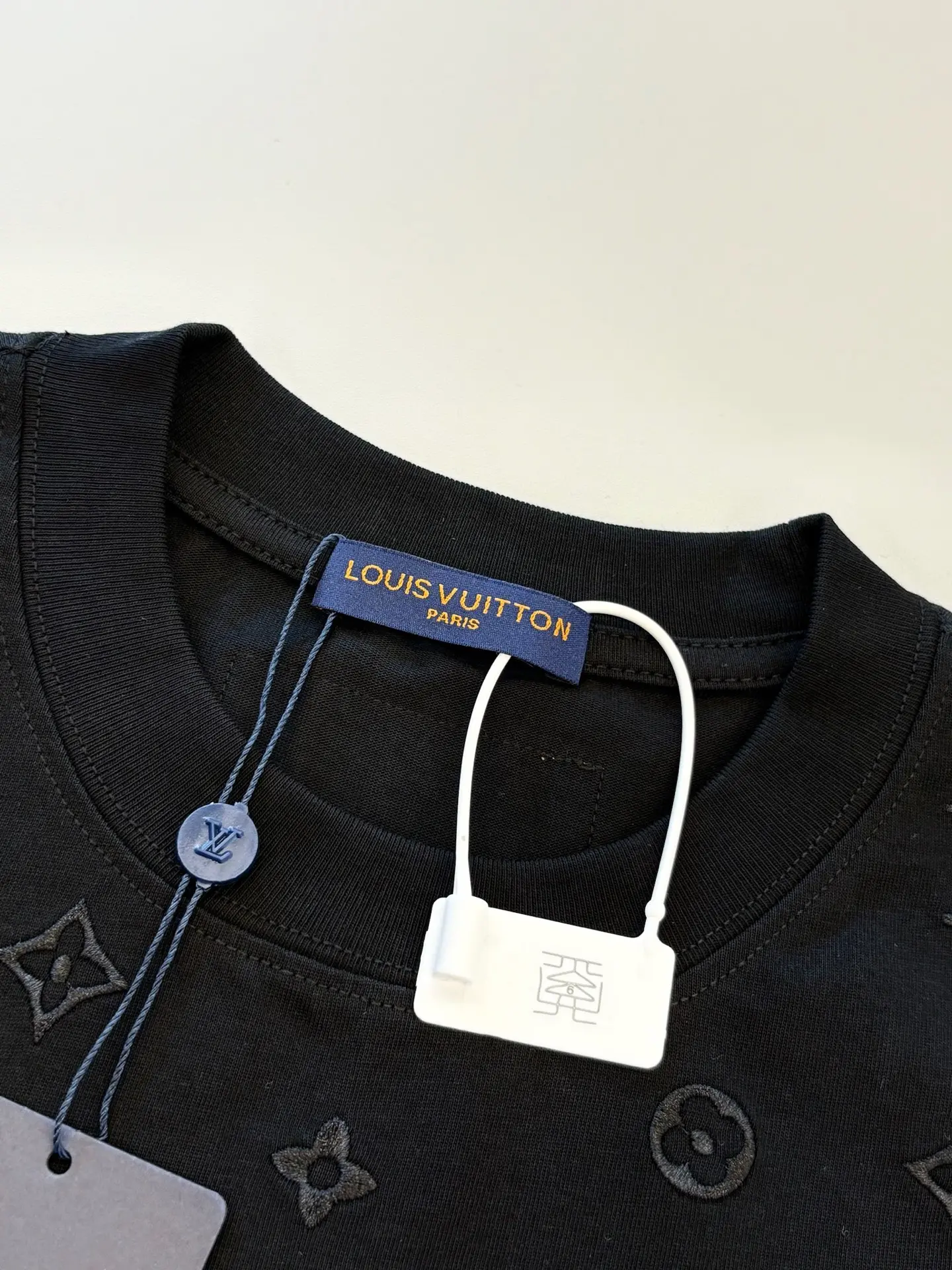 Monogram Embroidered Cotton T-Shirt D13513492 — view 3