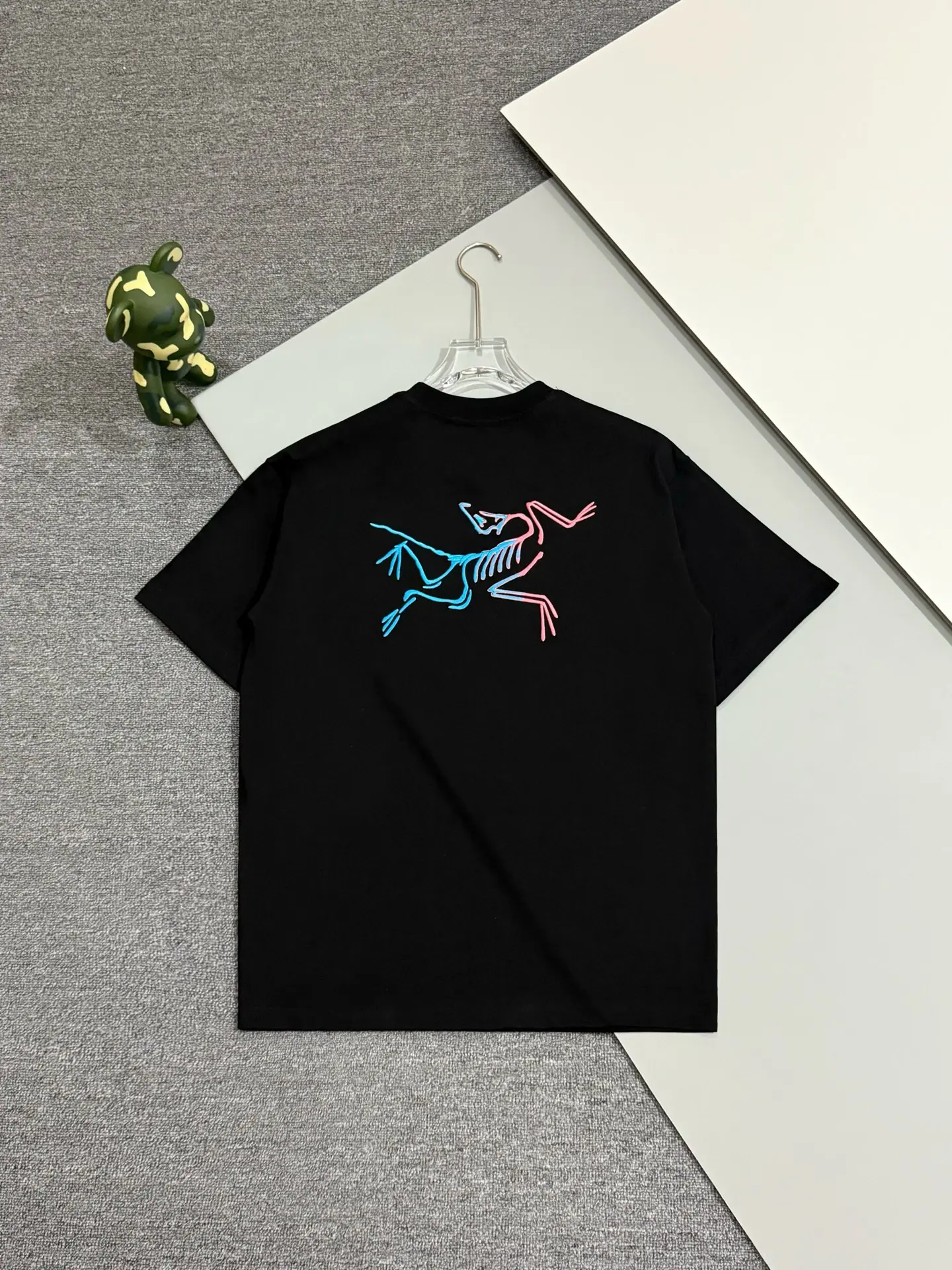 Embroidered Gradient Logo Cotton T-Shirt D13513757 — view 2