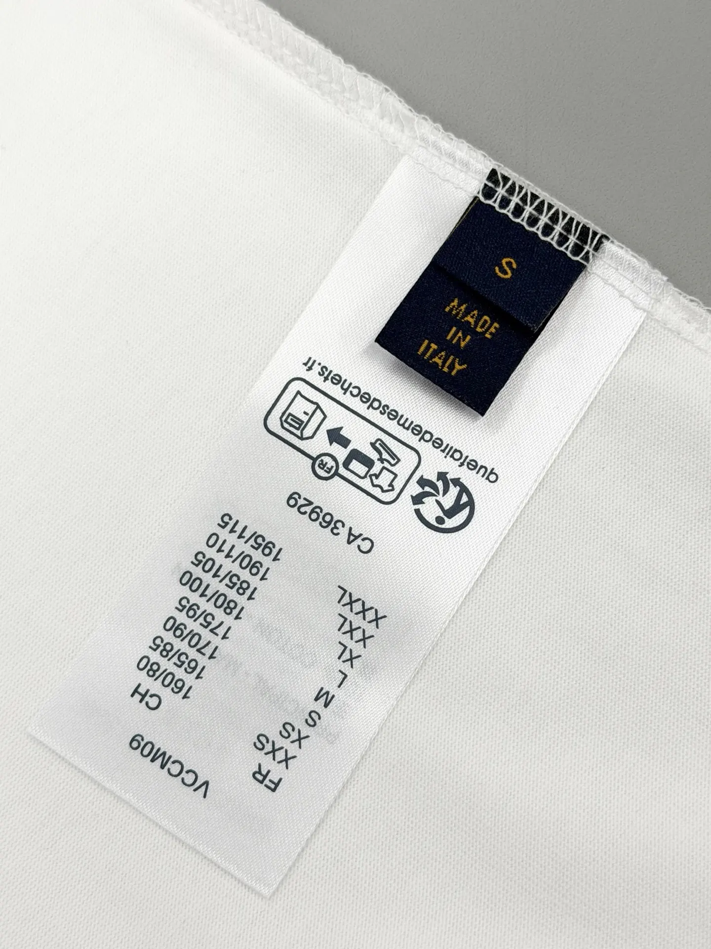 LV Lovers Fox Embroidered Cotton T-Shirt D13513776 — view 8