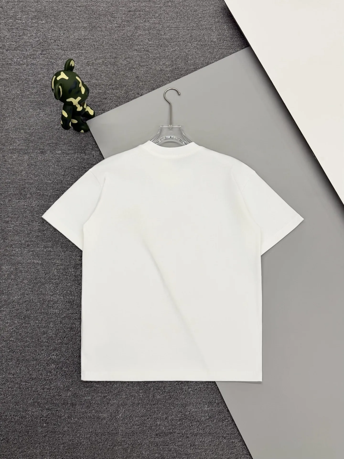 Lunar New Year Embroidered Cotton T-Shirt D13513772 — view 2