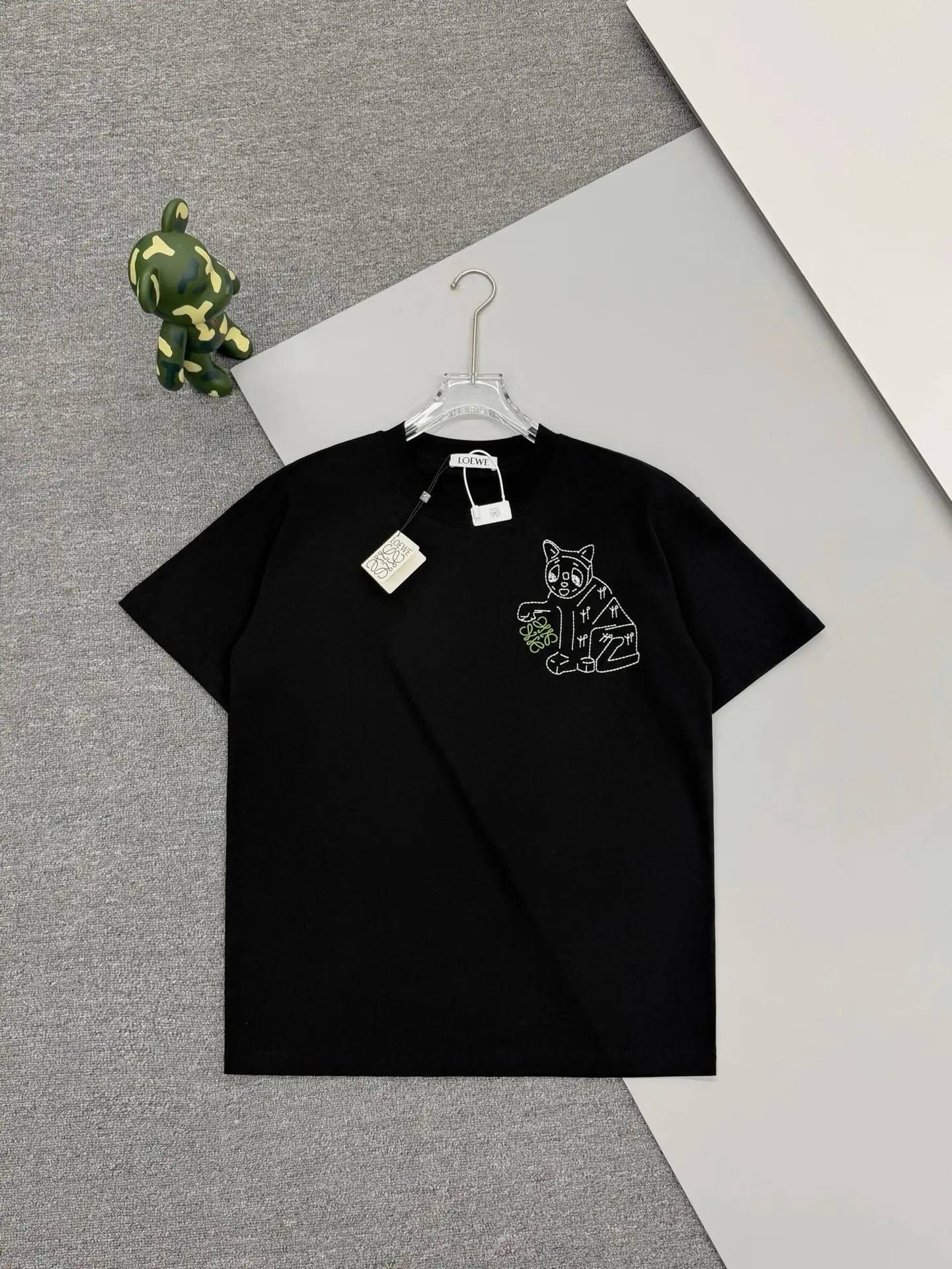 Louis Wain Cat Embroidered Cotton T-Shirt D13513516