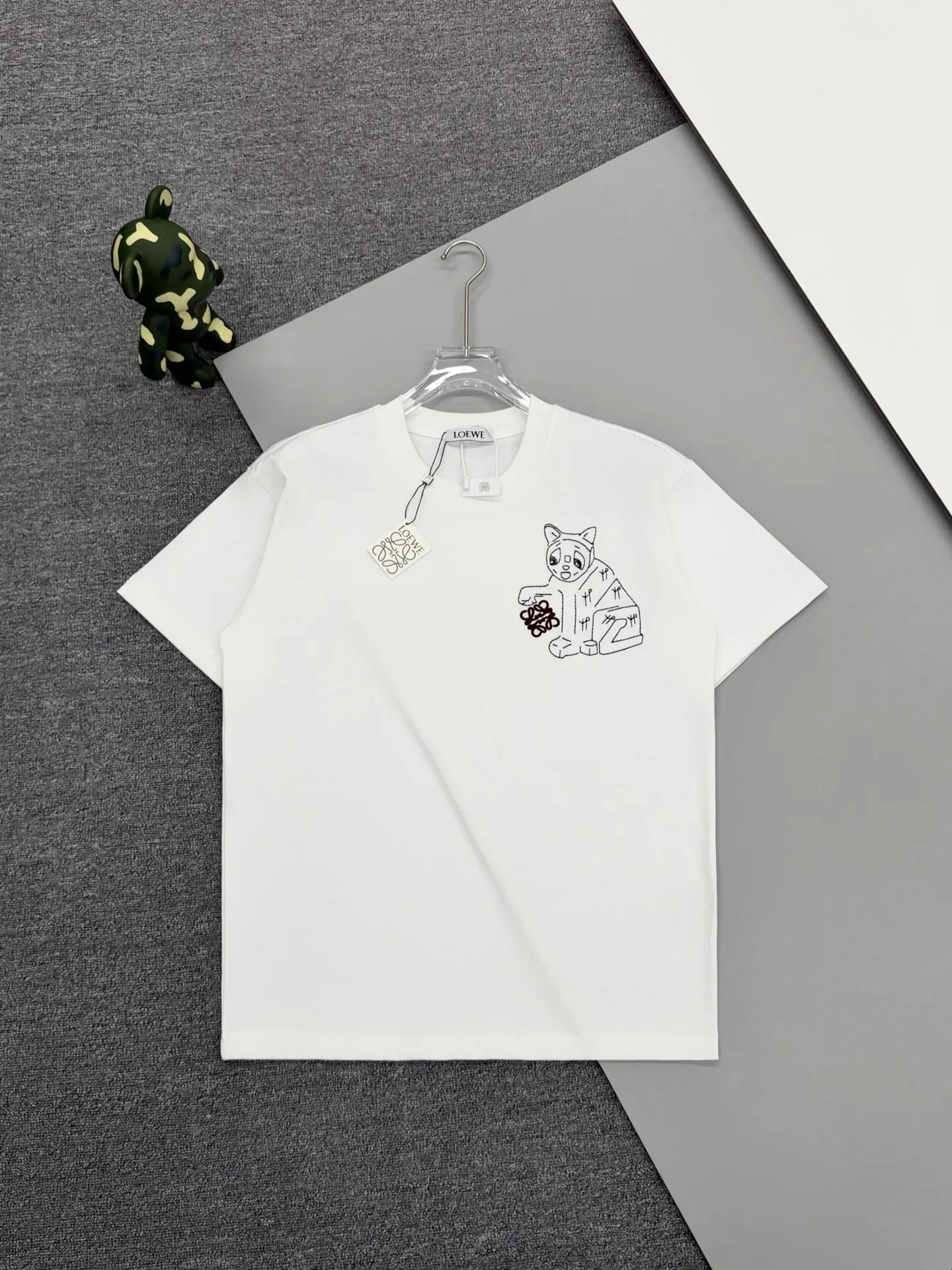 Loewe x Louis Wain Embroidered Cat T-Shirt D13513515