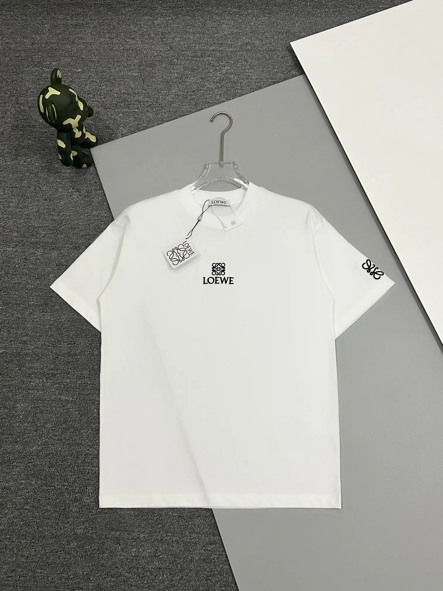 Anagram Logo Embroidered Cotton T-Shirt D13513668